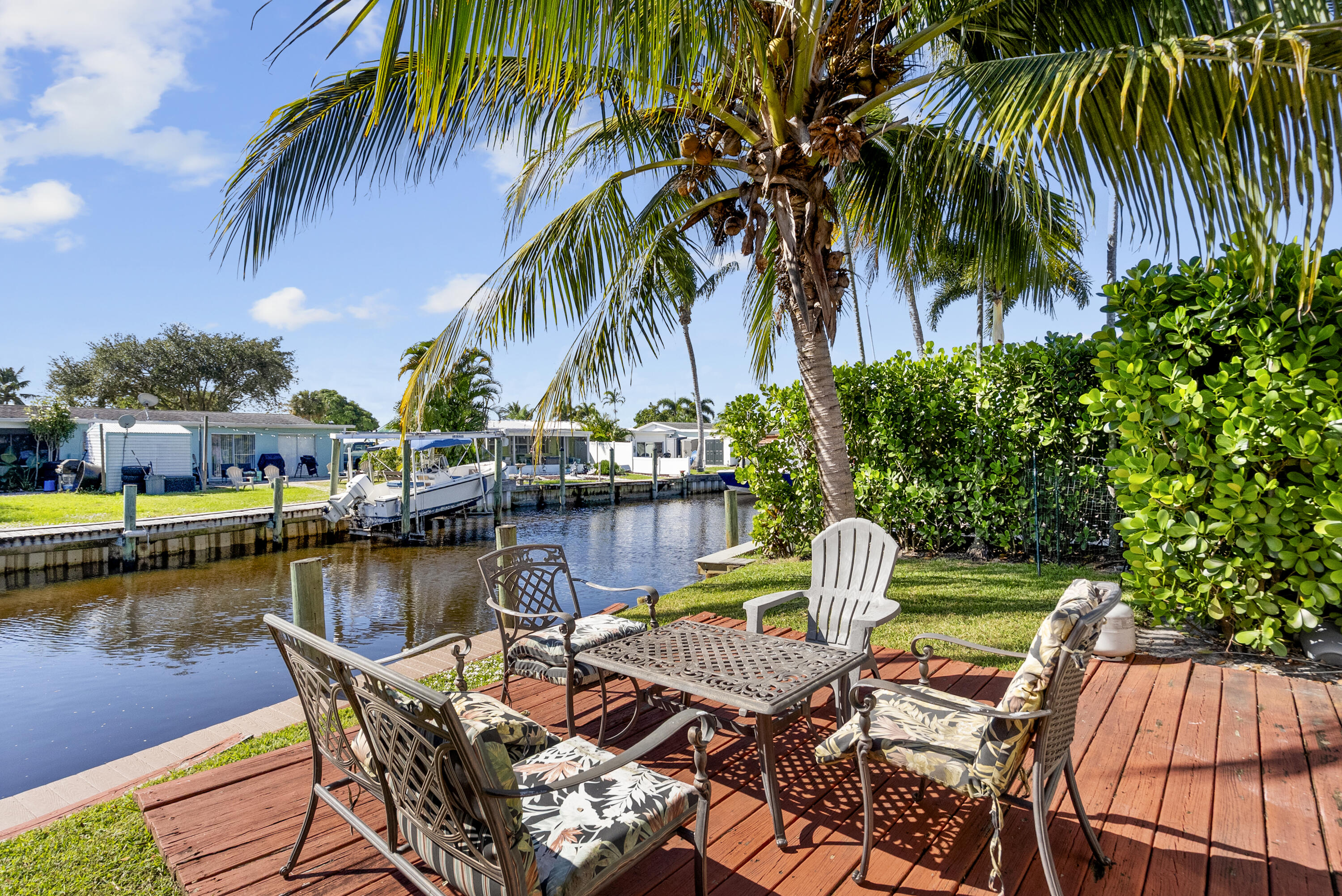 FISHERMANS HIDEAWAY SECTION ONE - Residential