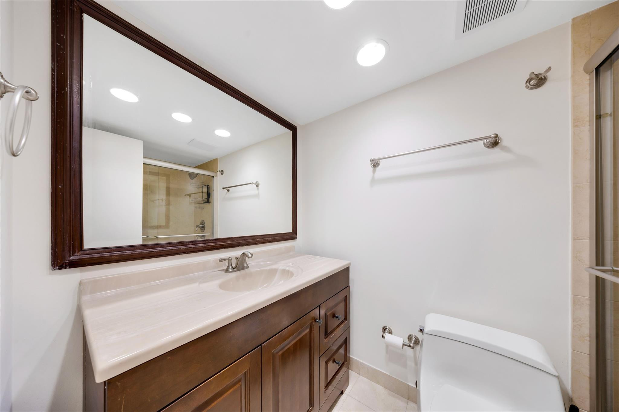 TOWER AT BISCAYNE COVE CONDO - Residential