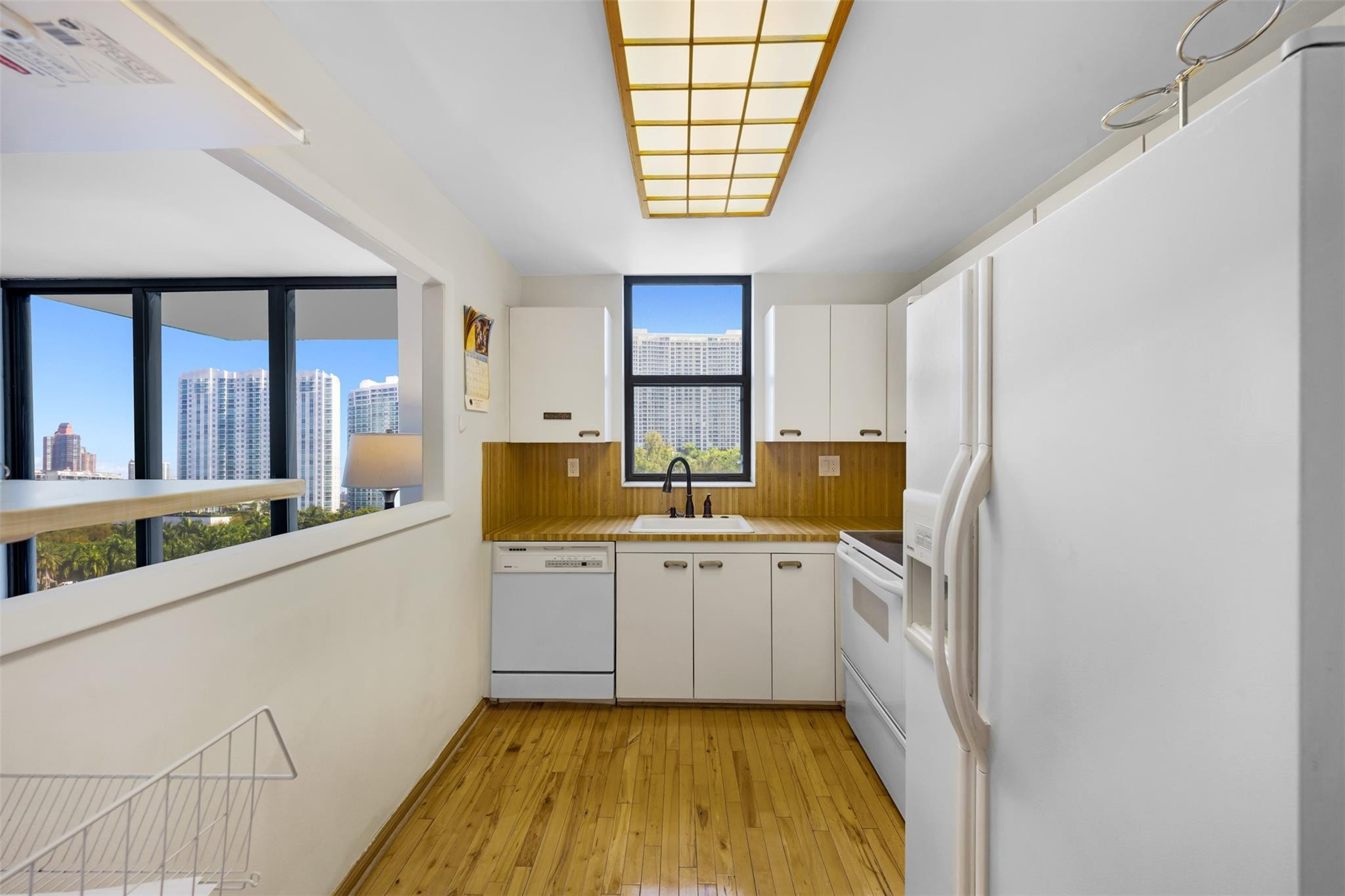 TOWER AT BISCAYNE COVE CONDO - Residential