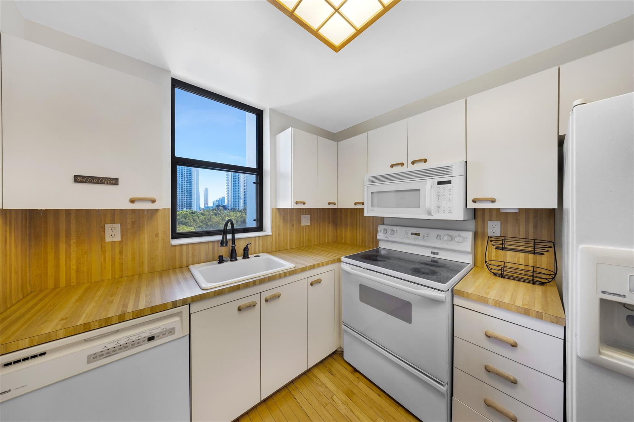 TOWER AT BISCAYNE COVE CONDO - Residential