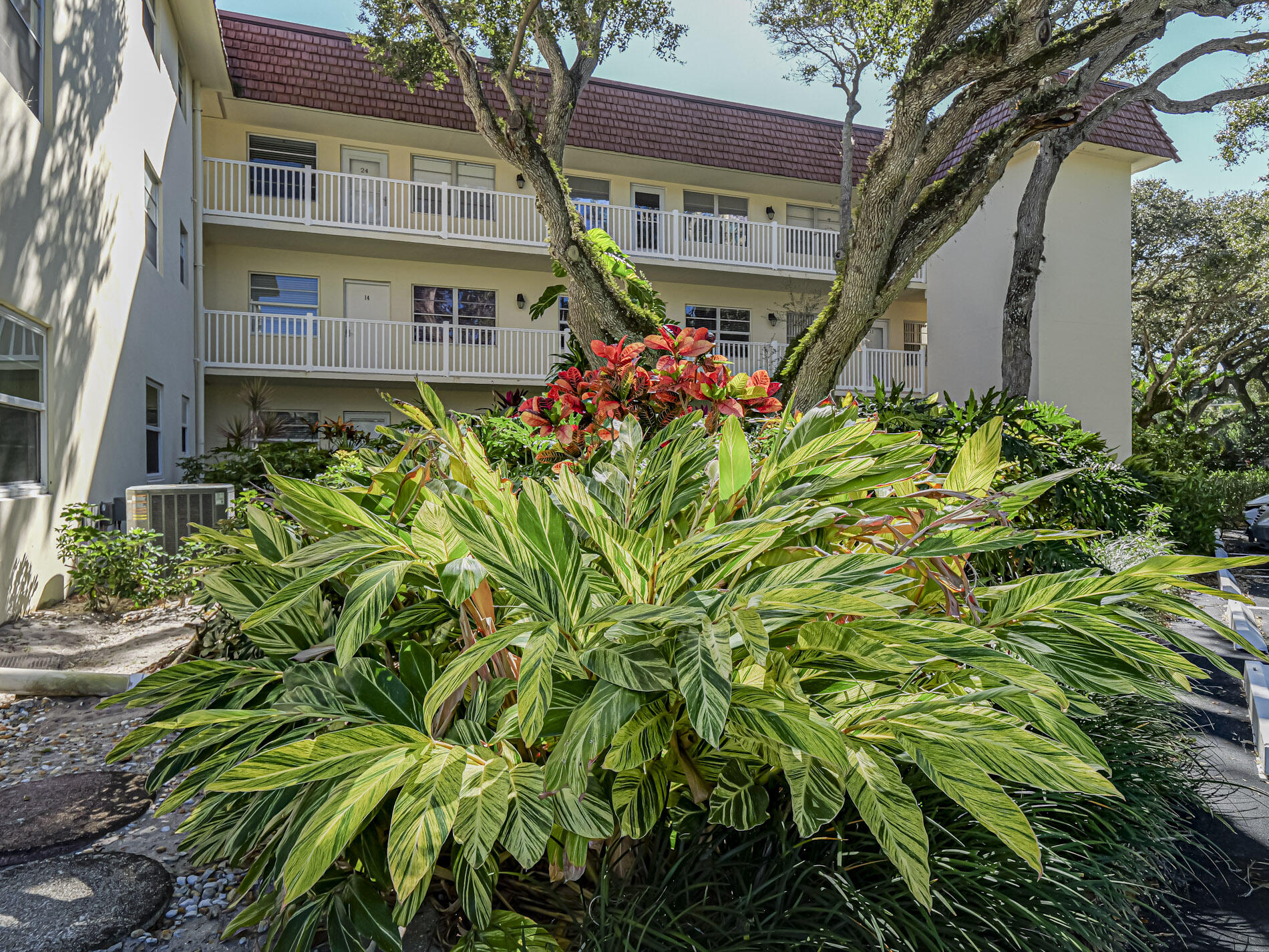 Vista Del Mar - Residential
