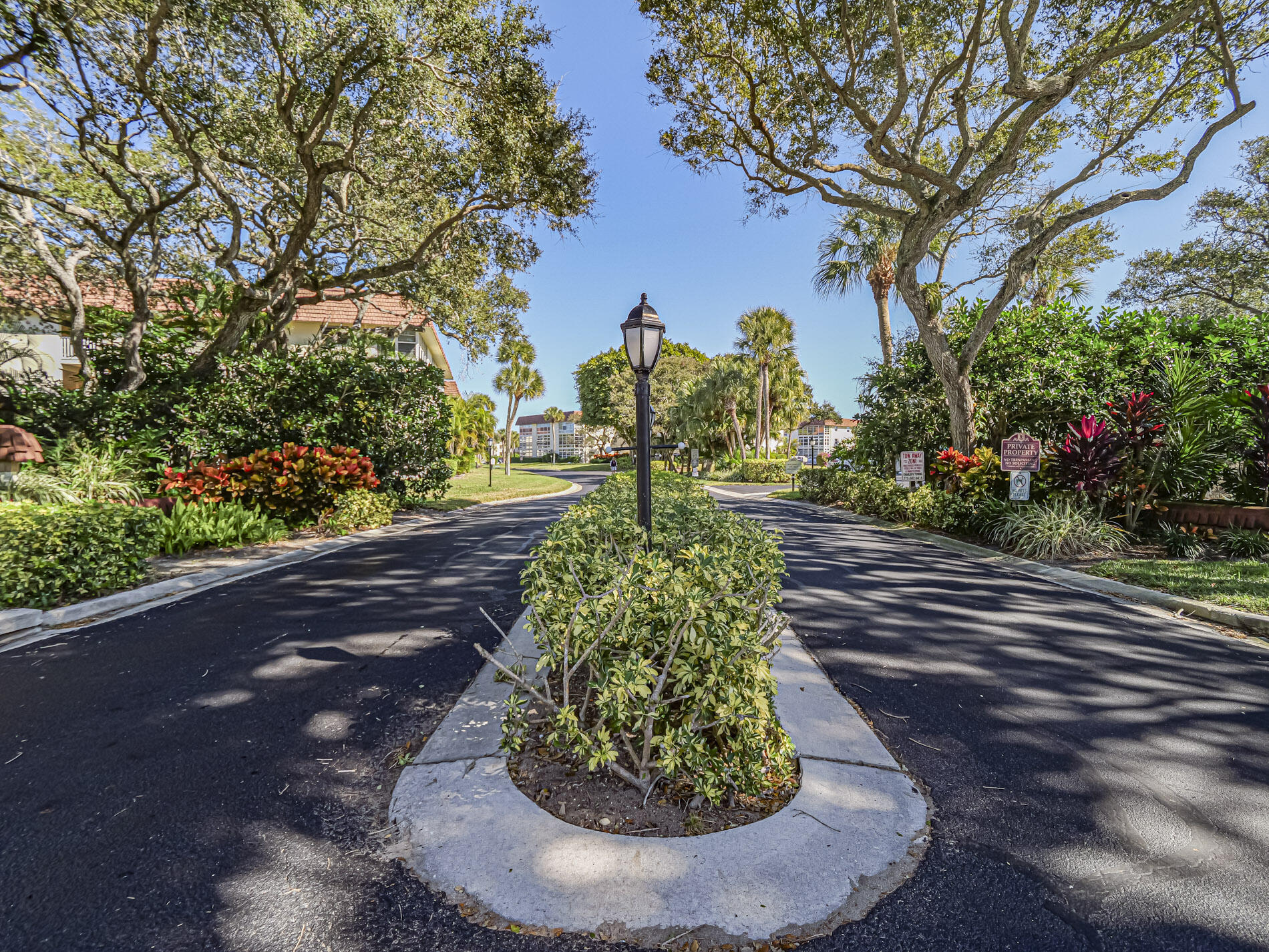 Vista Del Mar - Residential