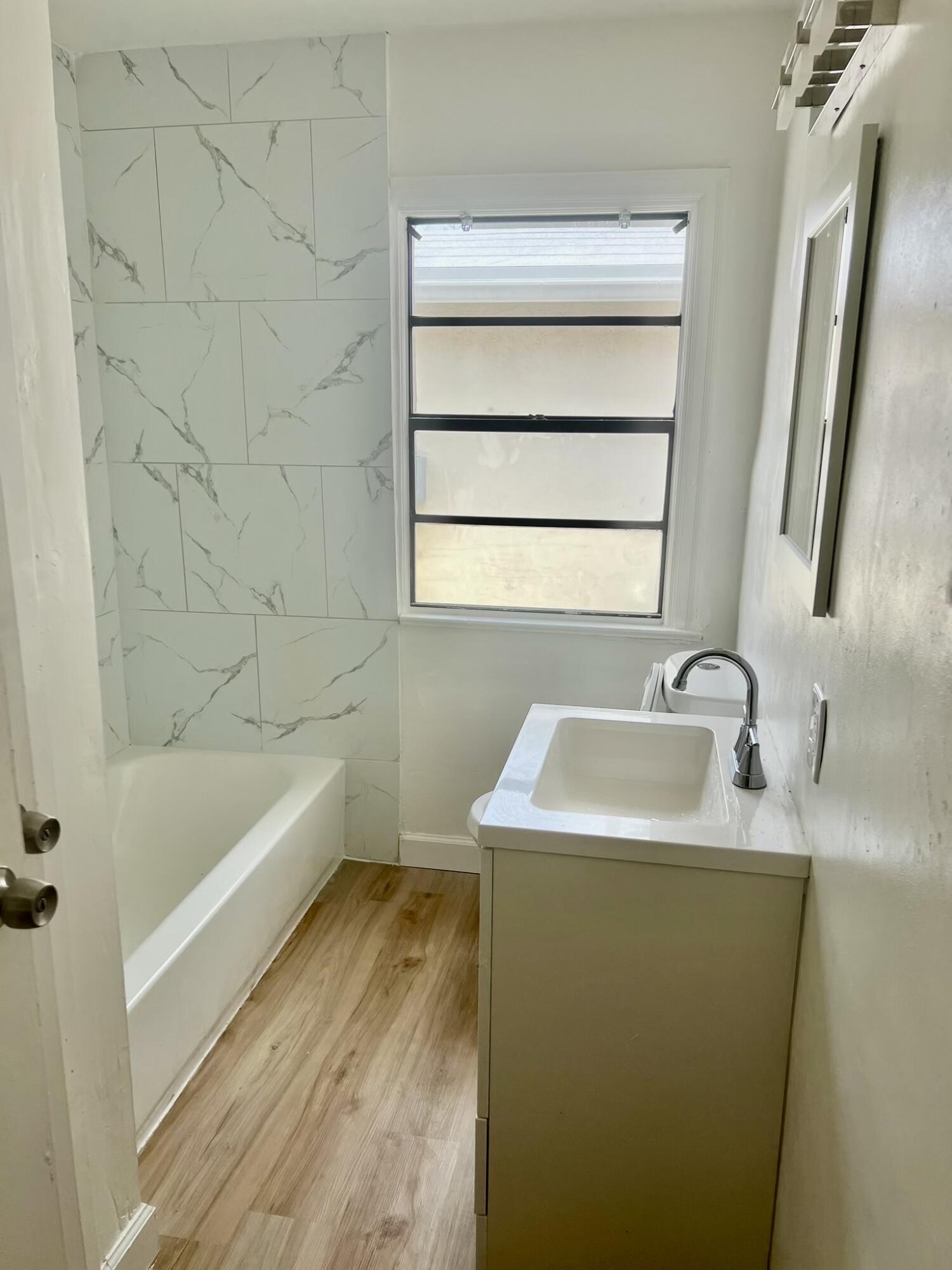 WOODLAWN - Residential Lease
