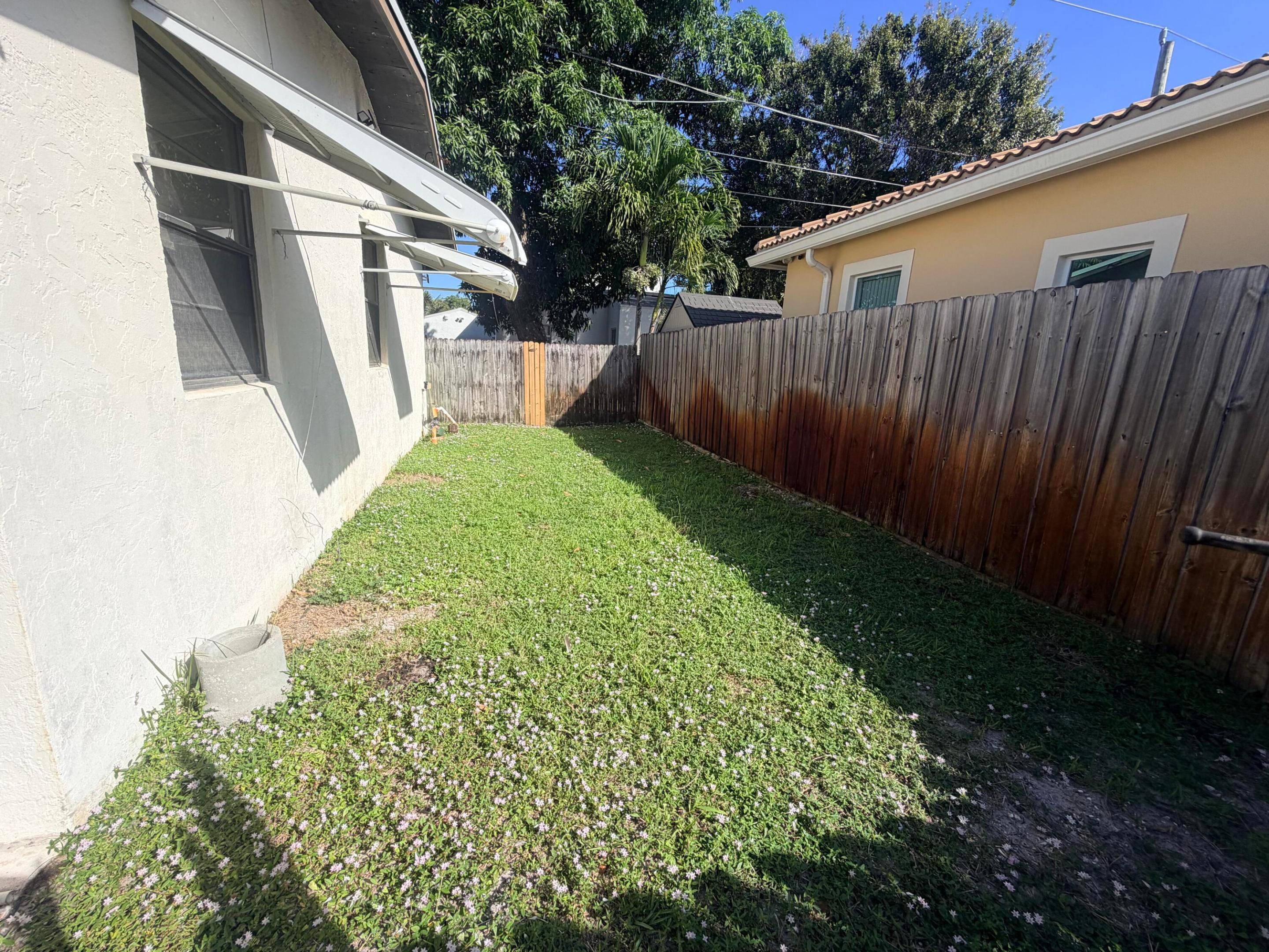 WOODLAWN - Residential Lease