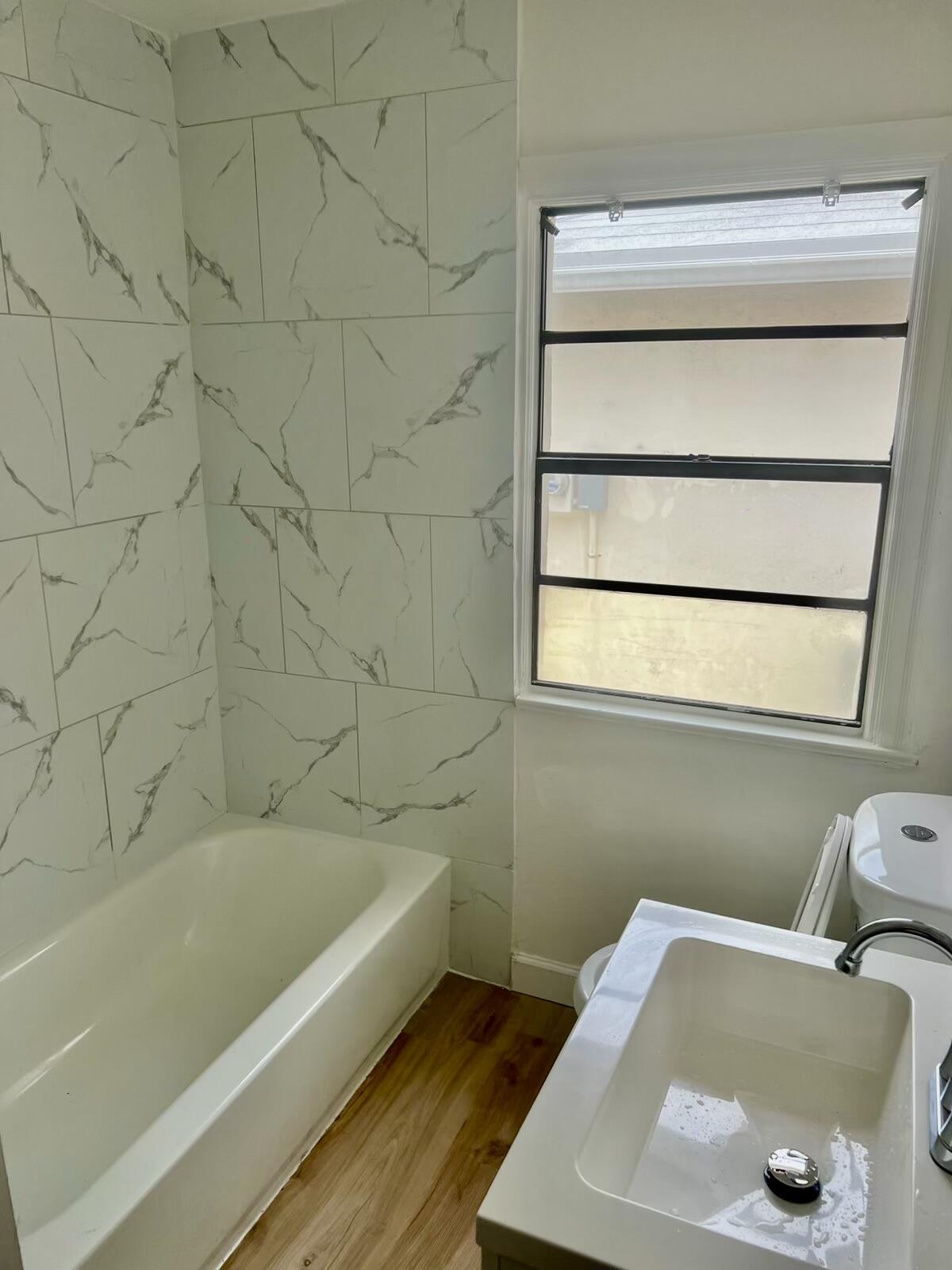 WOODLAWN - Residential Lease