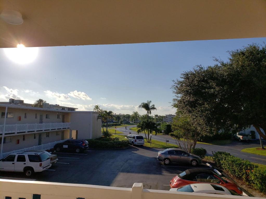 LAKE CLARKE GARDENS CONDO 20A - Residential