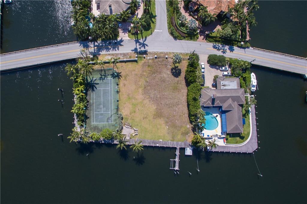 LUCILLE ISLAND 37-19 B - Land