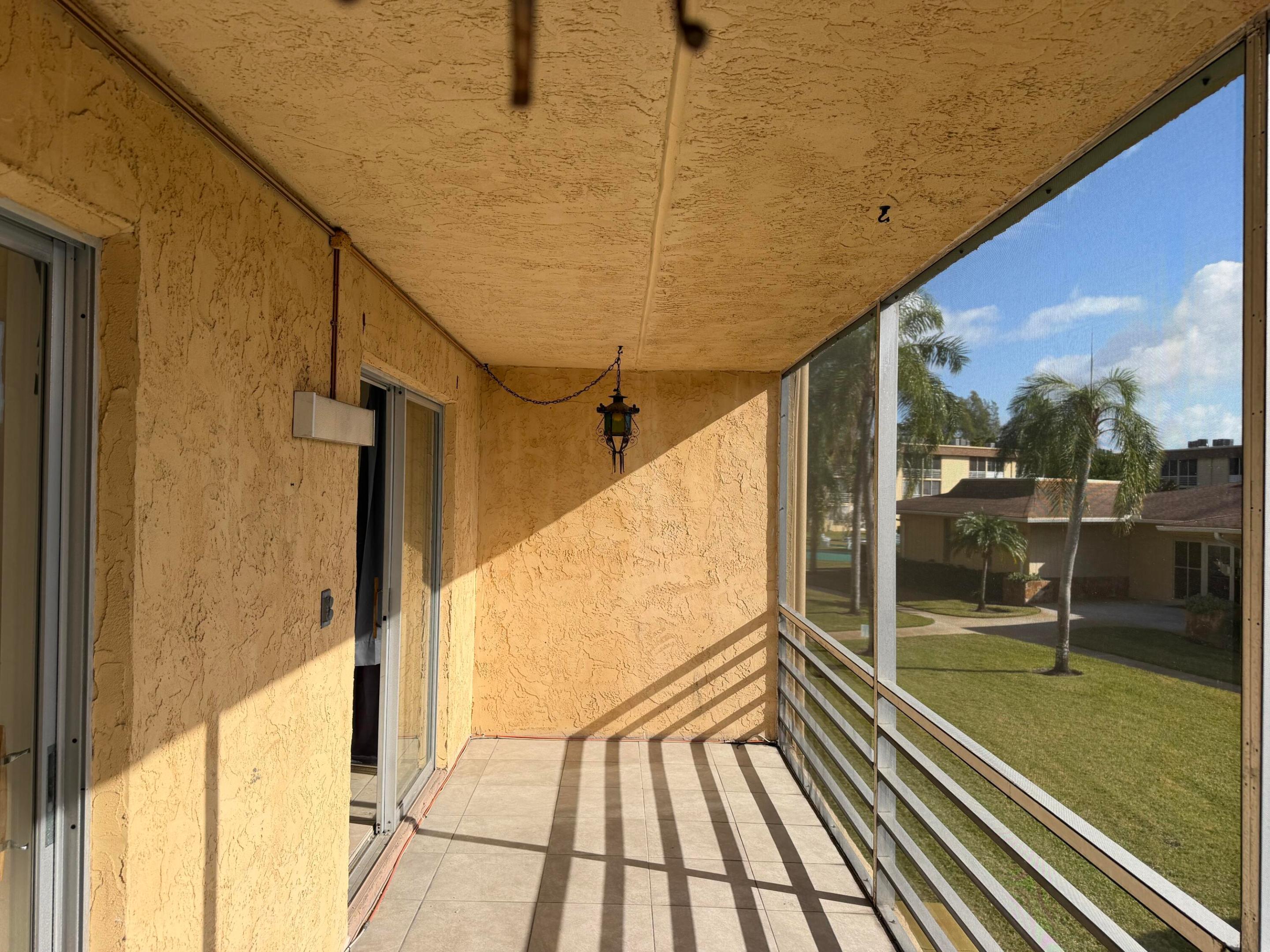 VILLAGE GREEN - Residential Lease
