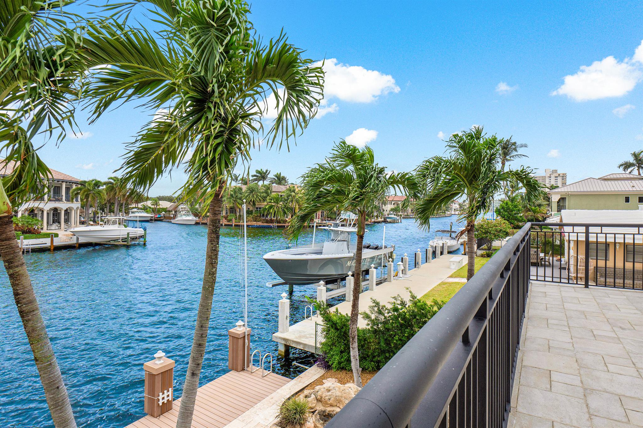 VENETIAN ISLES 1ST SEC - Residential