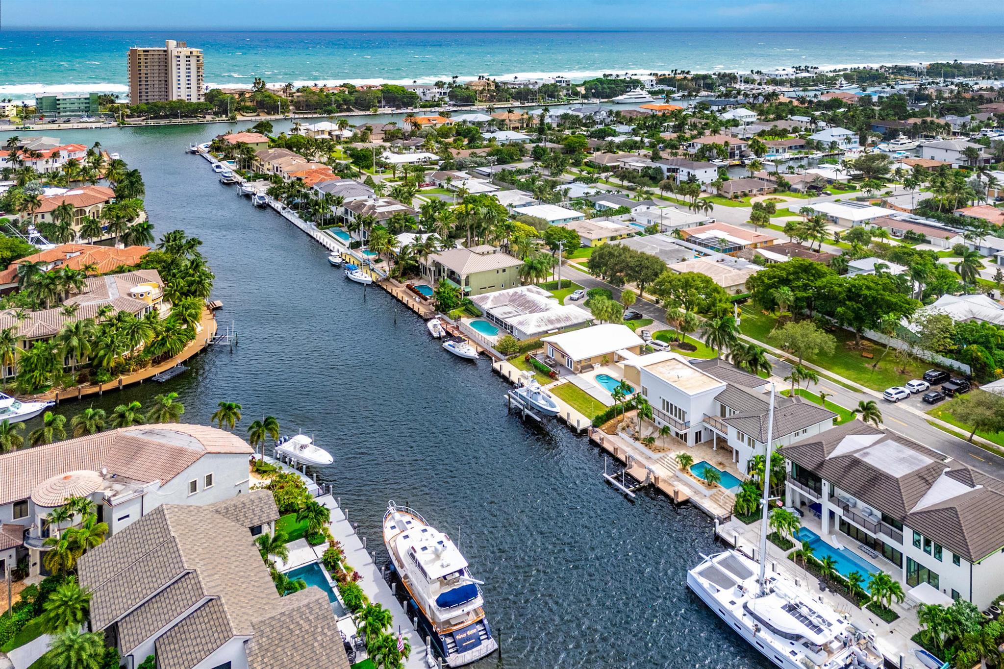 VENETIAN ISLES 1ST SEC - Residential