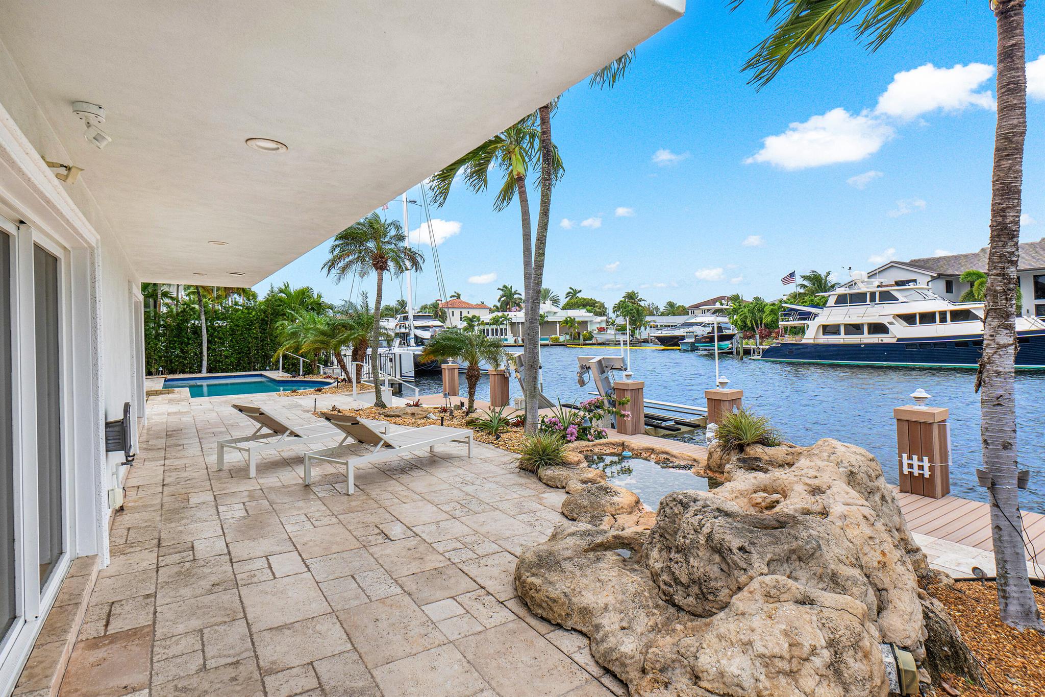 VENETIAN ISLES 1ST SEC - Residential