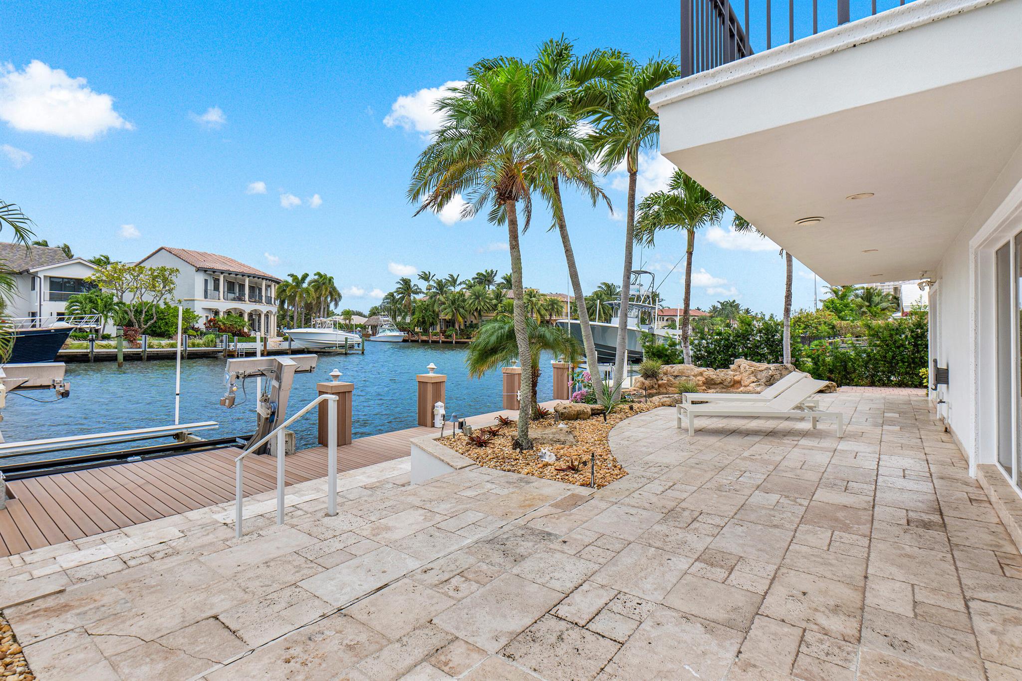 VENETIAN ISLES 1ST SEC - Residential