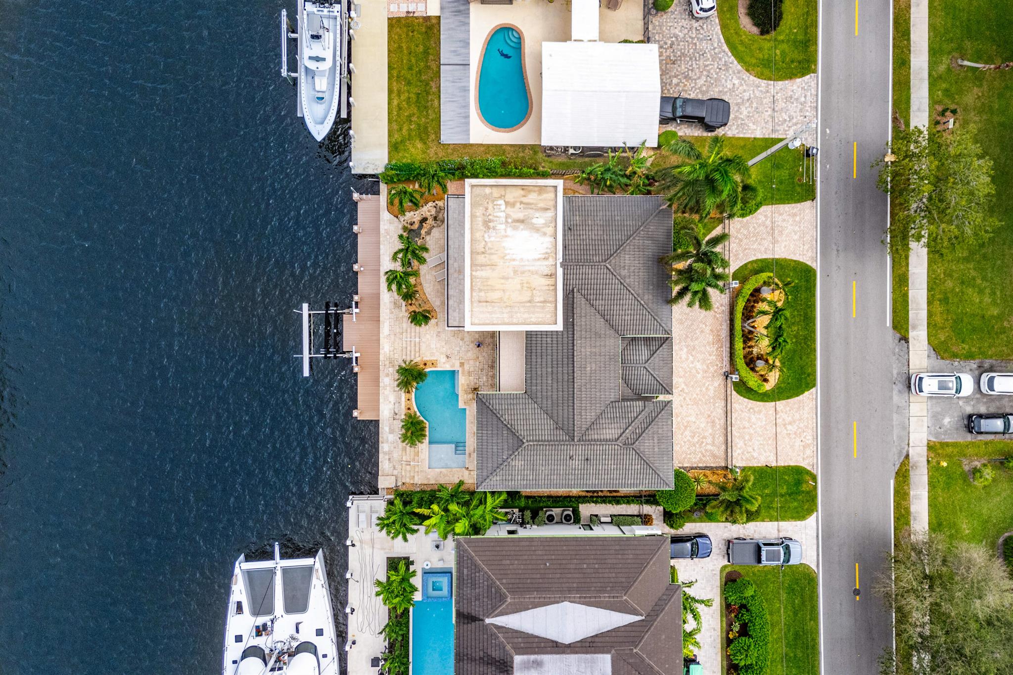 VENETIAN ISLES 1ST SEC - Residential