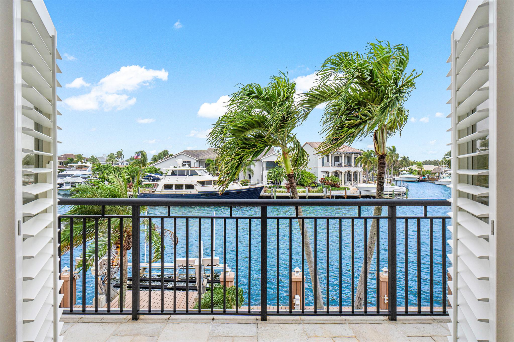 VENETIAN ISLES 1ST SEC - Residential