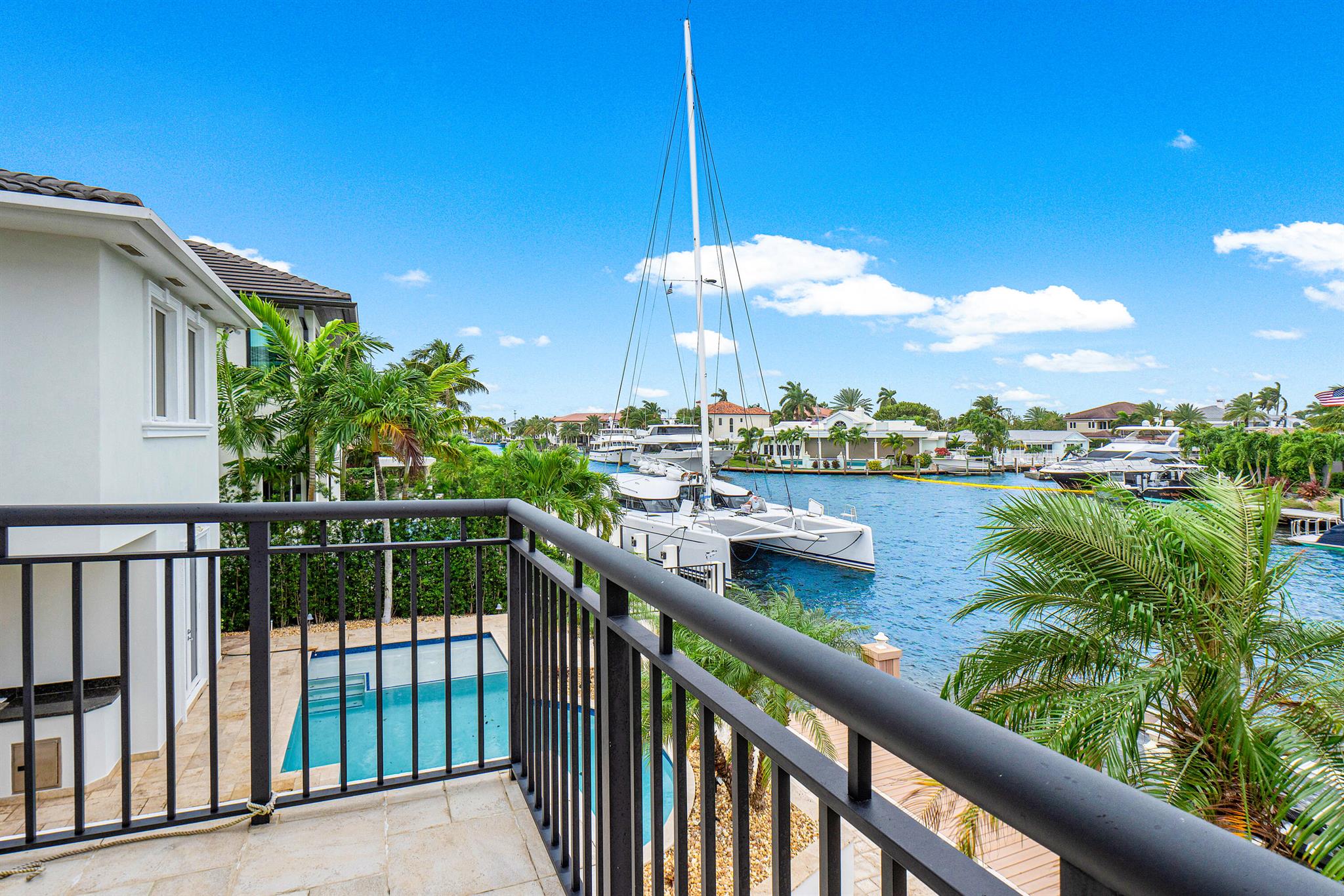 VENETIAN ISLES 1ST SEC - Residential