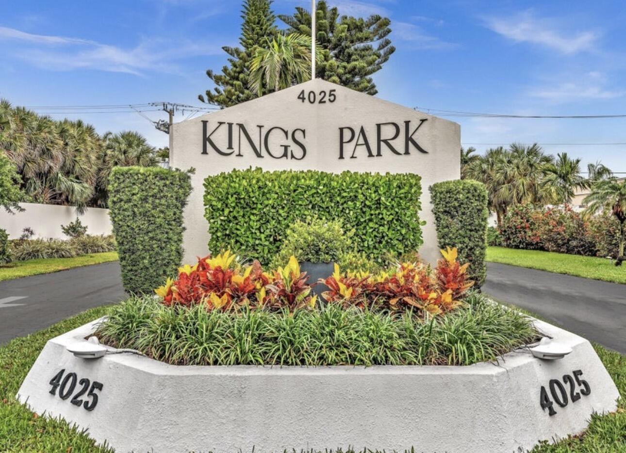 KINGS PARK GARDEN APTS CONDO - Residential