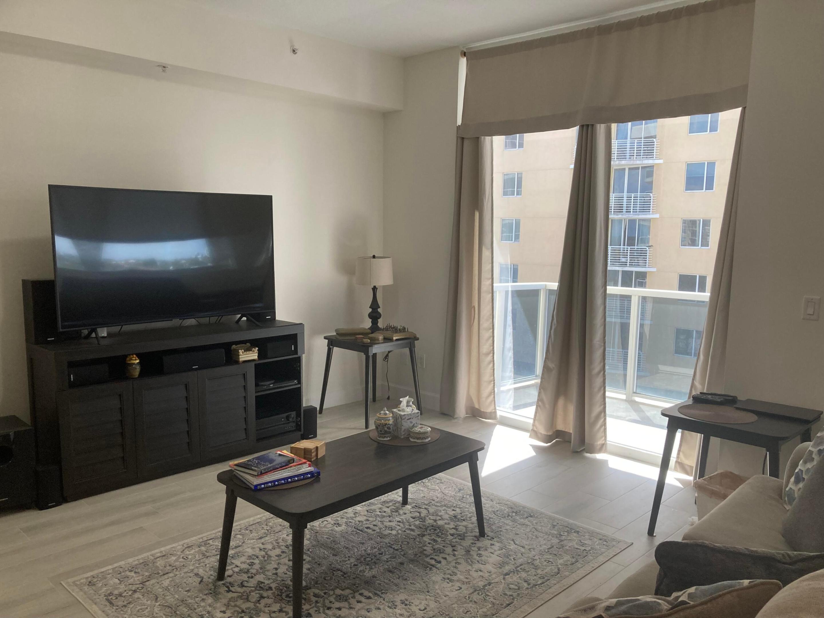 VILLA LOFTS CONDO - Residential Lease