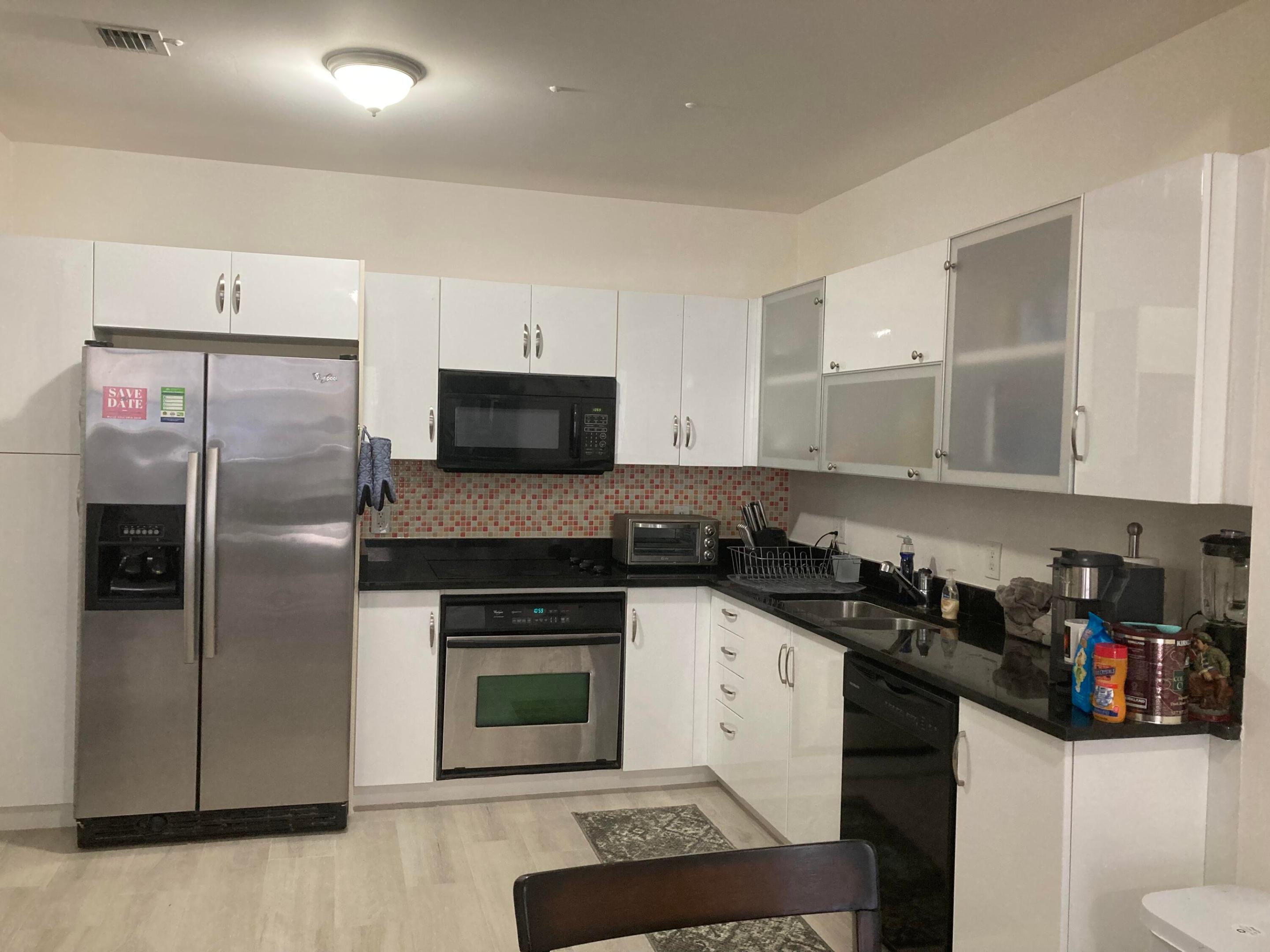 VILLA LOFTS CONDO - Residential Lease