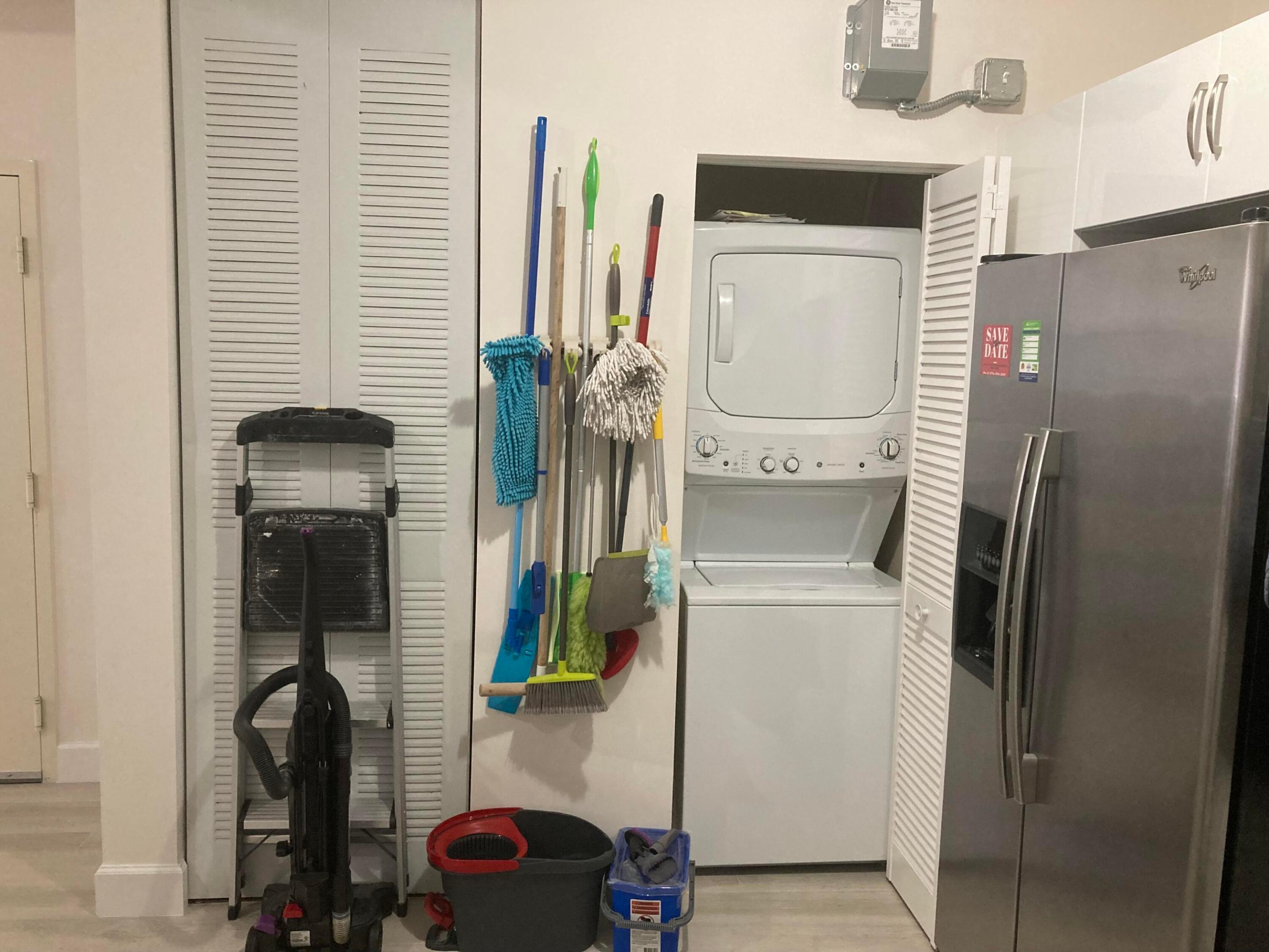 VILLA LOFTS CONDO - Residential Lease