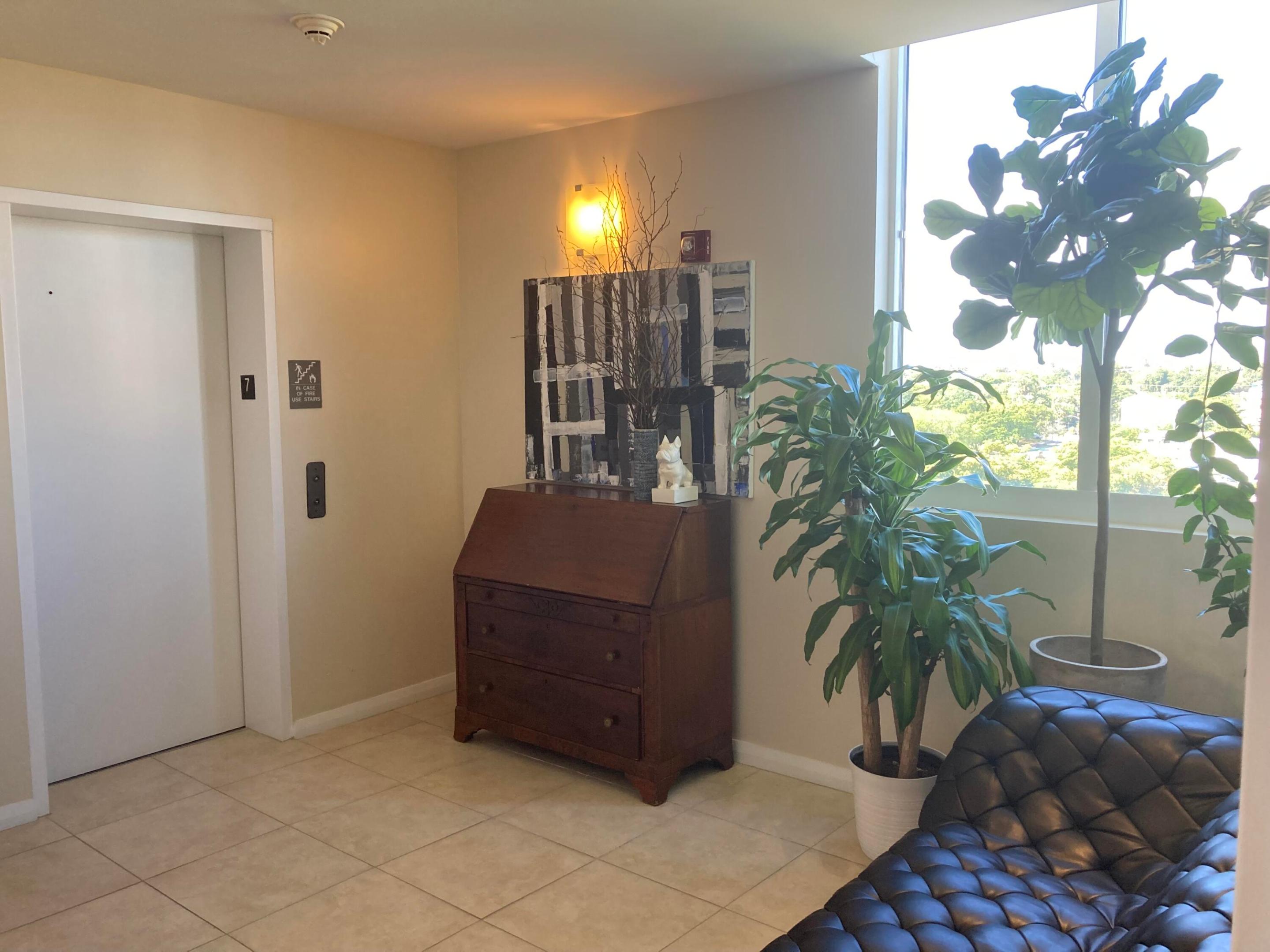 VILLA LOFTS CONDO - Residential Lease