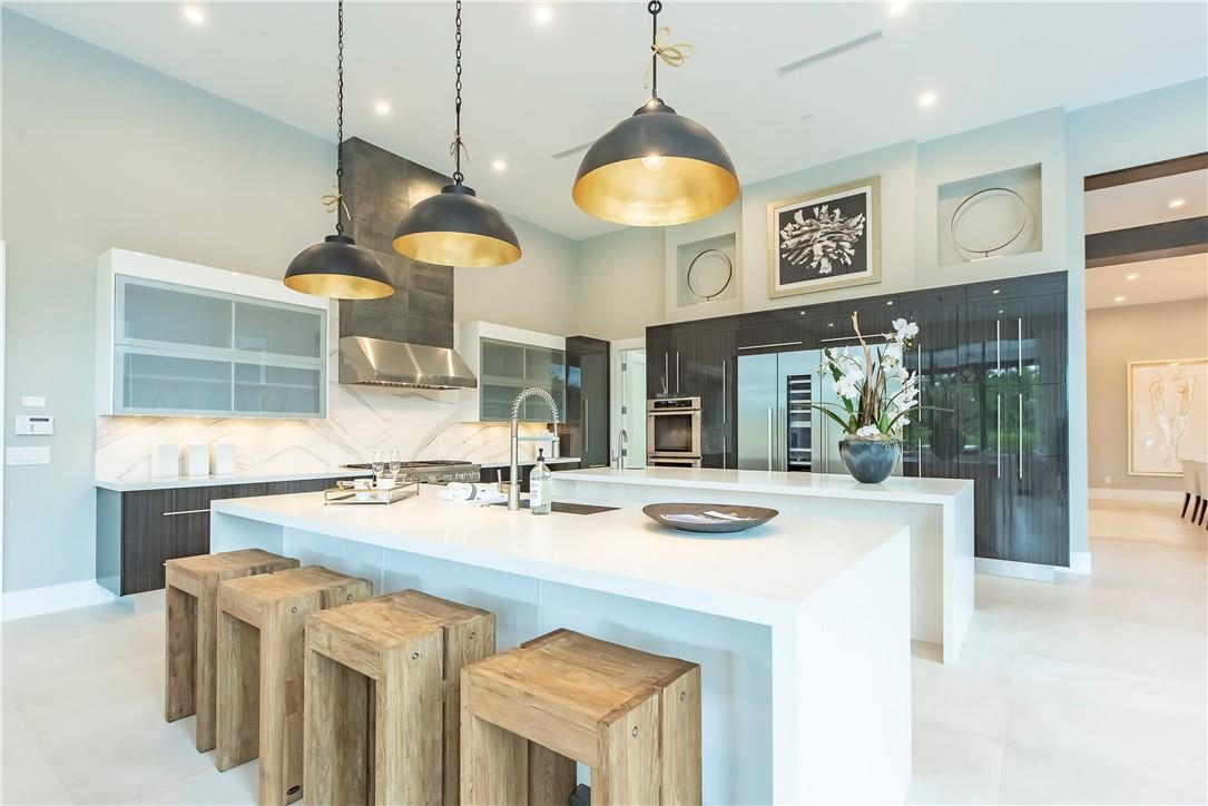 PLANTATION ACRES - Residential