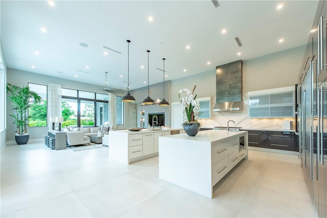 PLANTATION ACRES - Residential