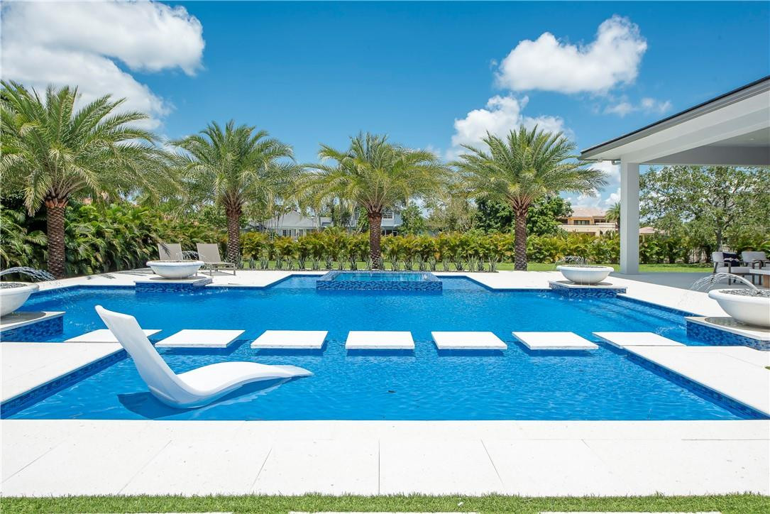 PLANTATION ACRES - Residential