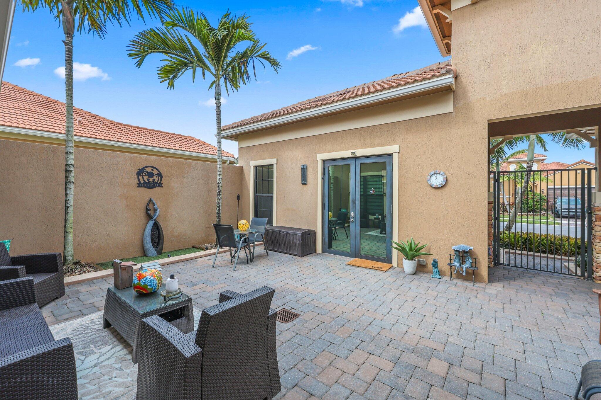 PARKLAND ROYALE - Residential