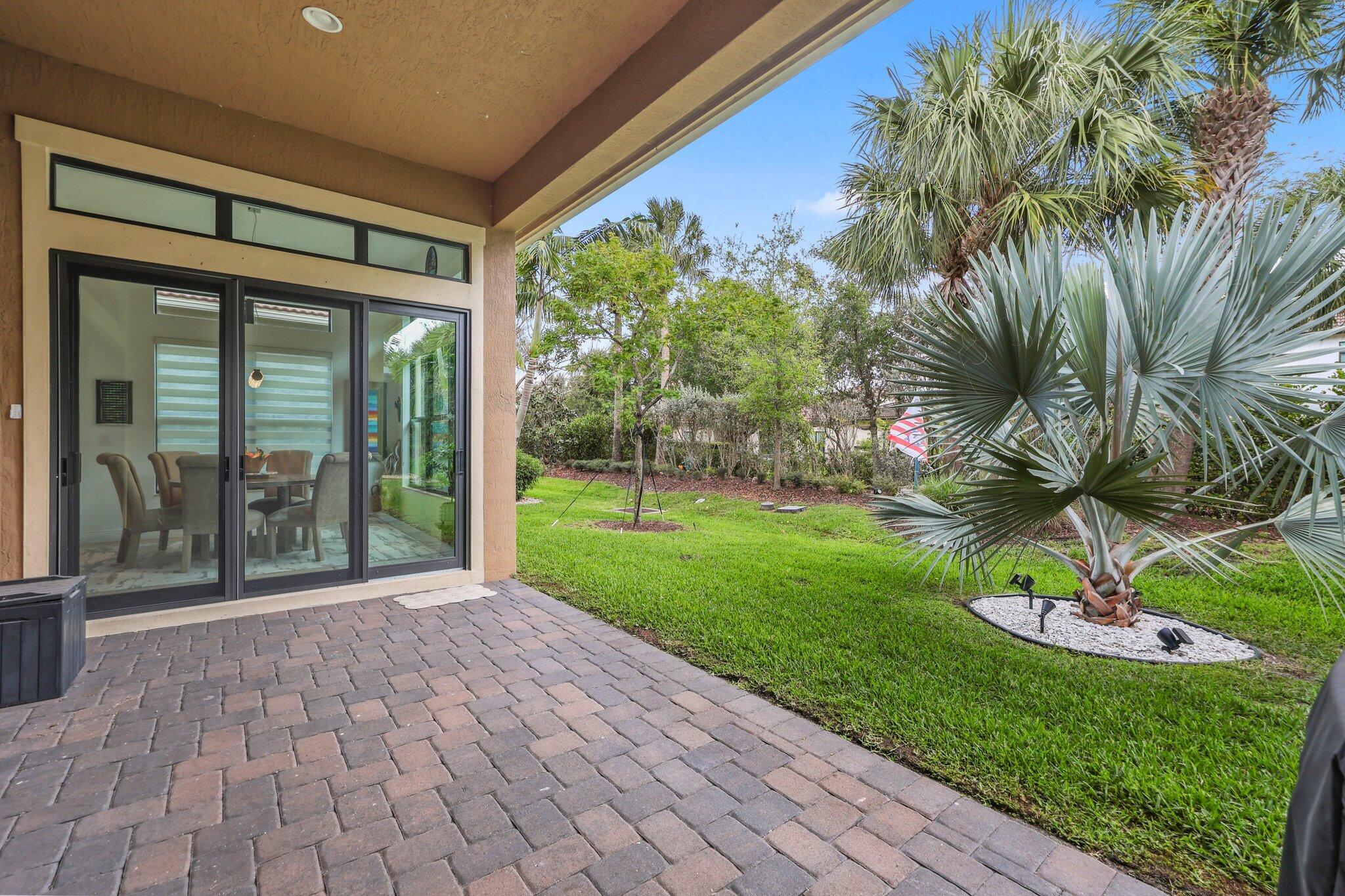 PARKLAND ROYALE - Residential