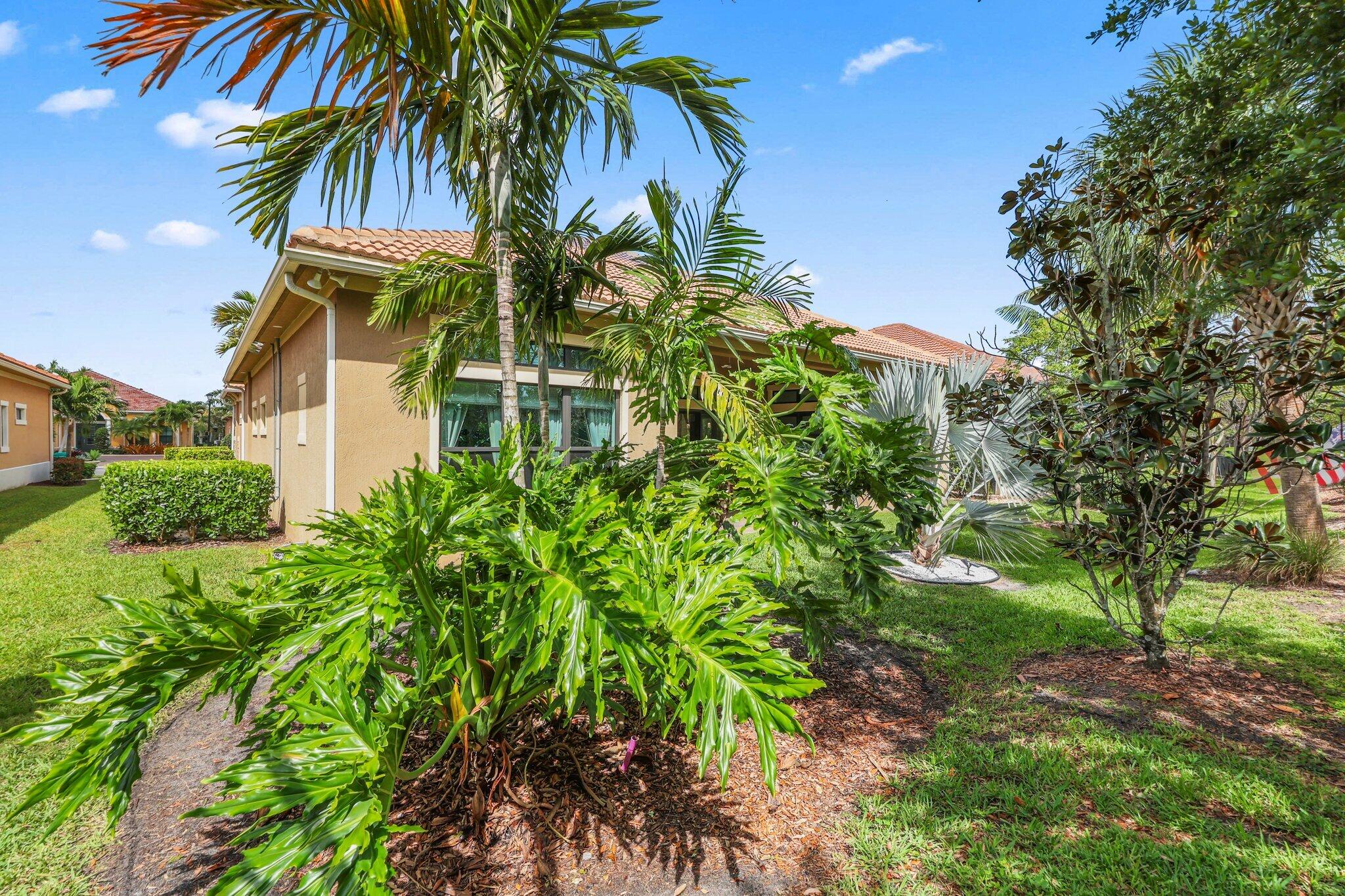 PARKLAND ROYALE - Residential