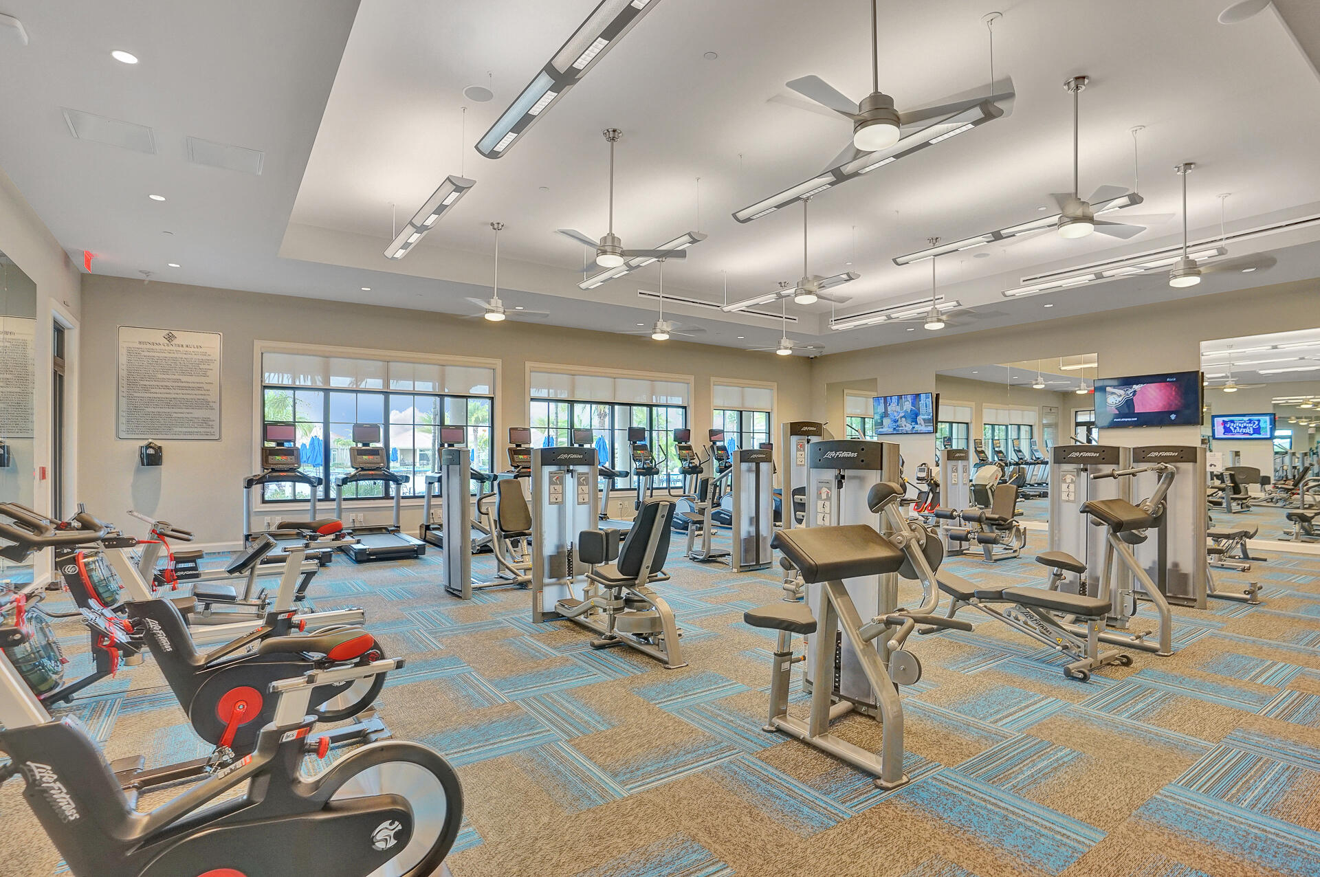 PARKLAND ROYALE - Residential