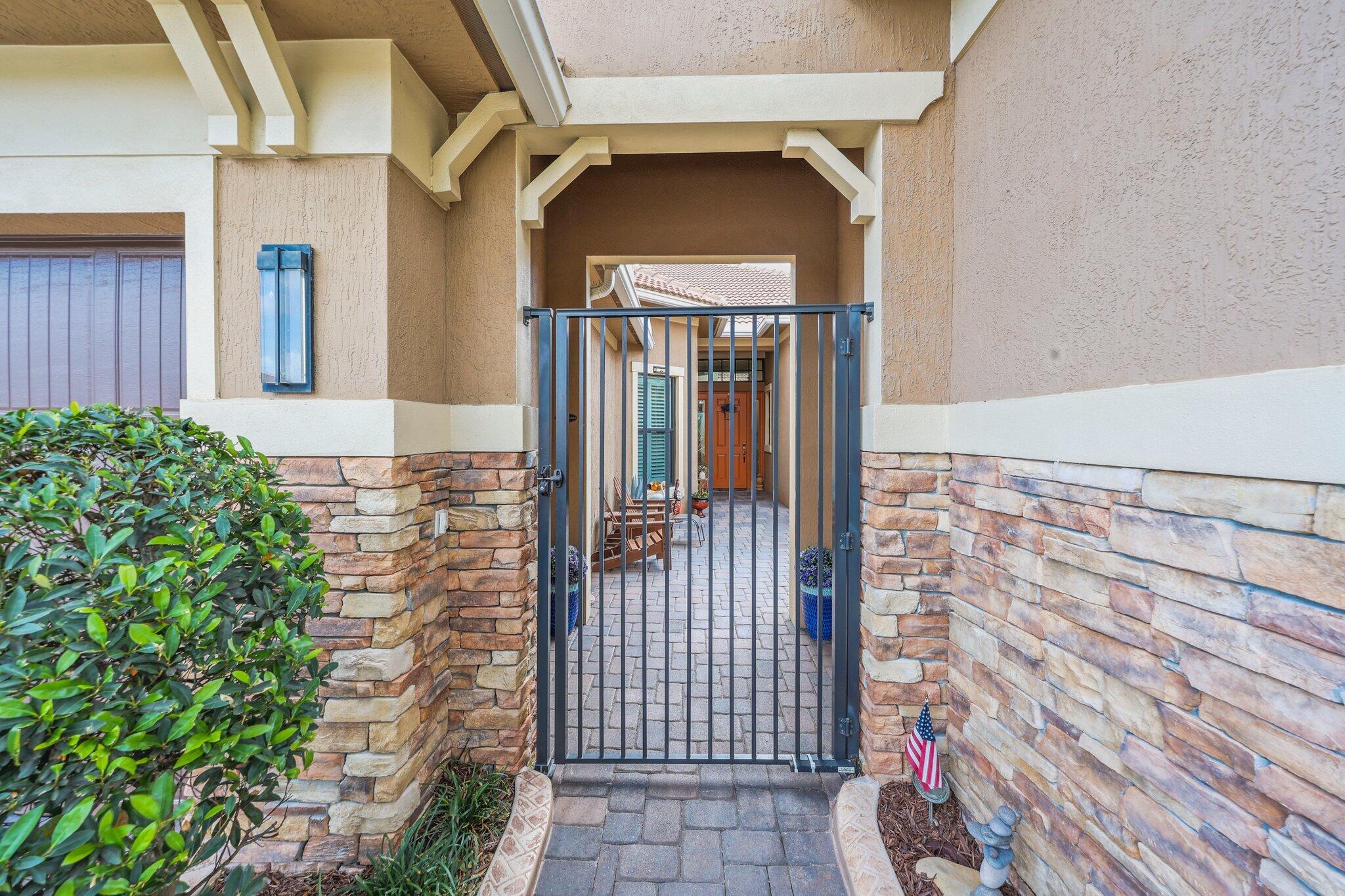 PARKLAND ROYALE - Residential