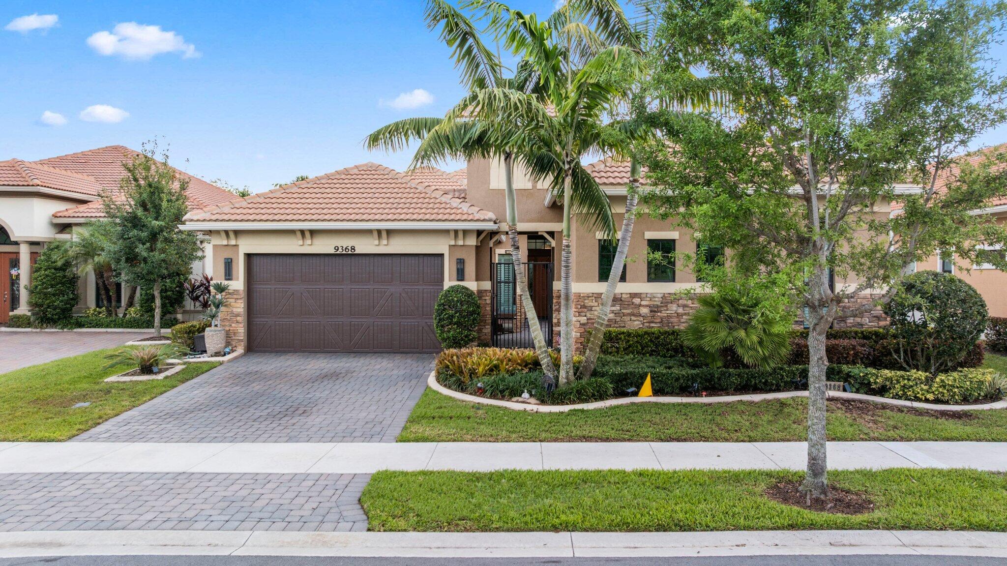 PARKLAND ROYALE - Residential