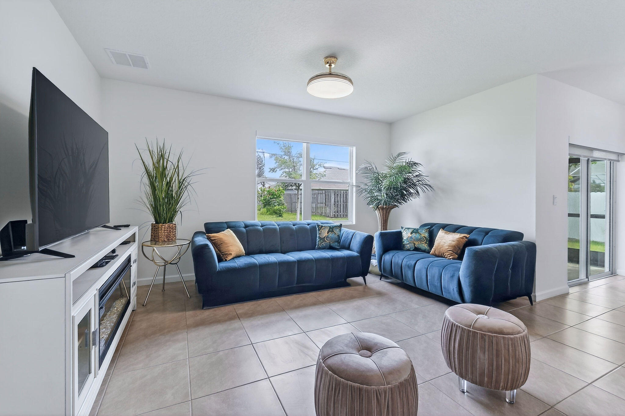PORT ST LUCIE SECTION 8 - Residential
