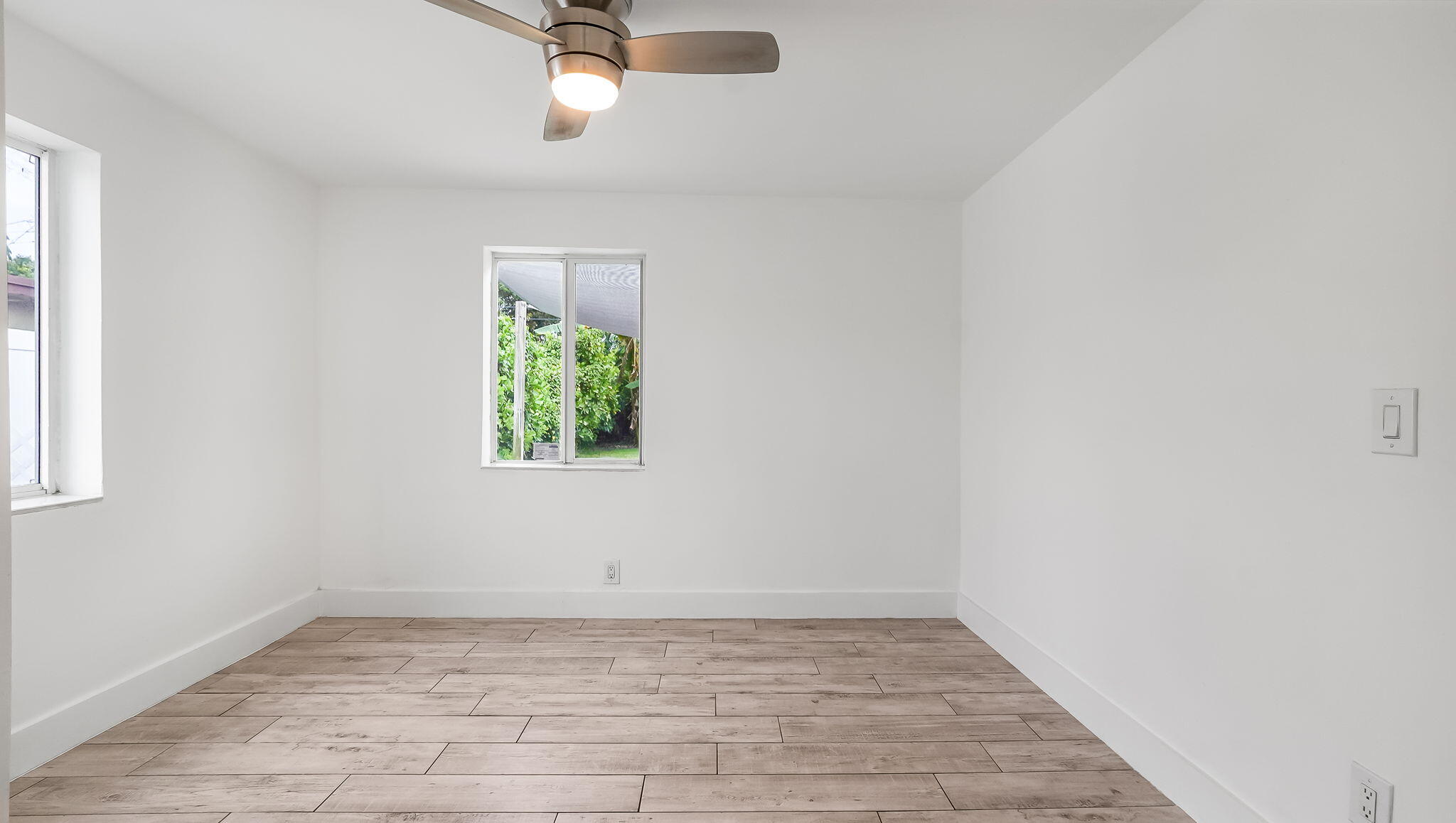 DELRAY MNR - Residential