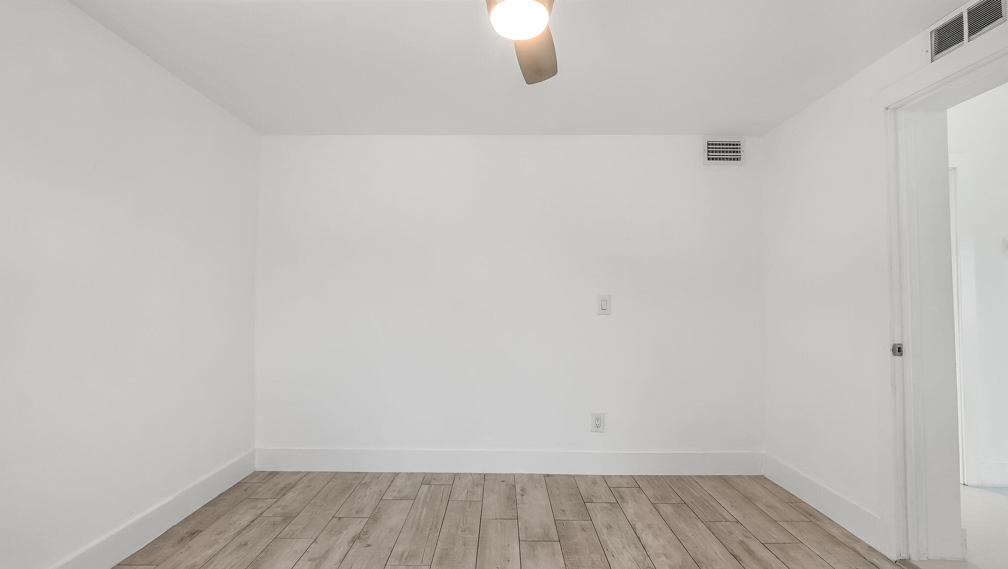 DELRAY MNR - Residential