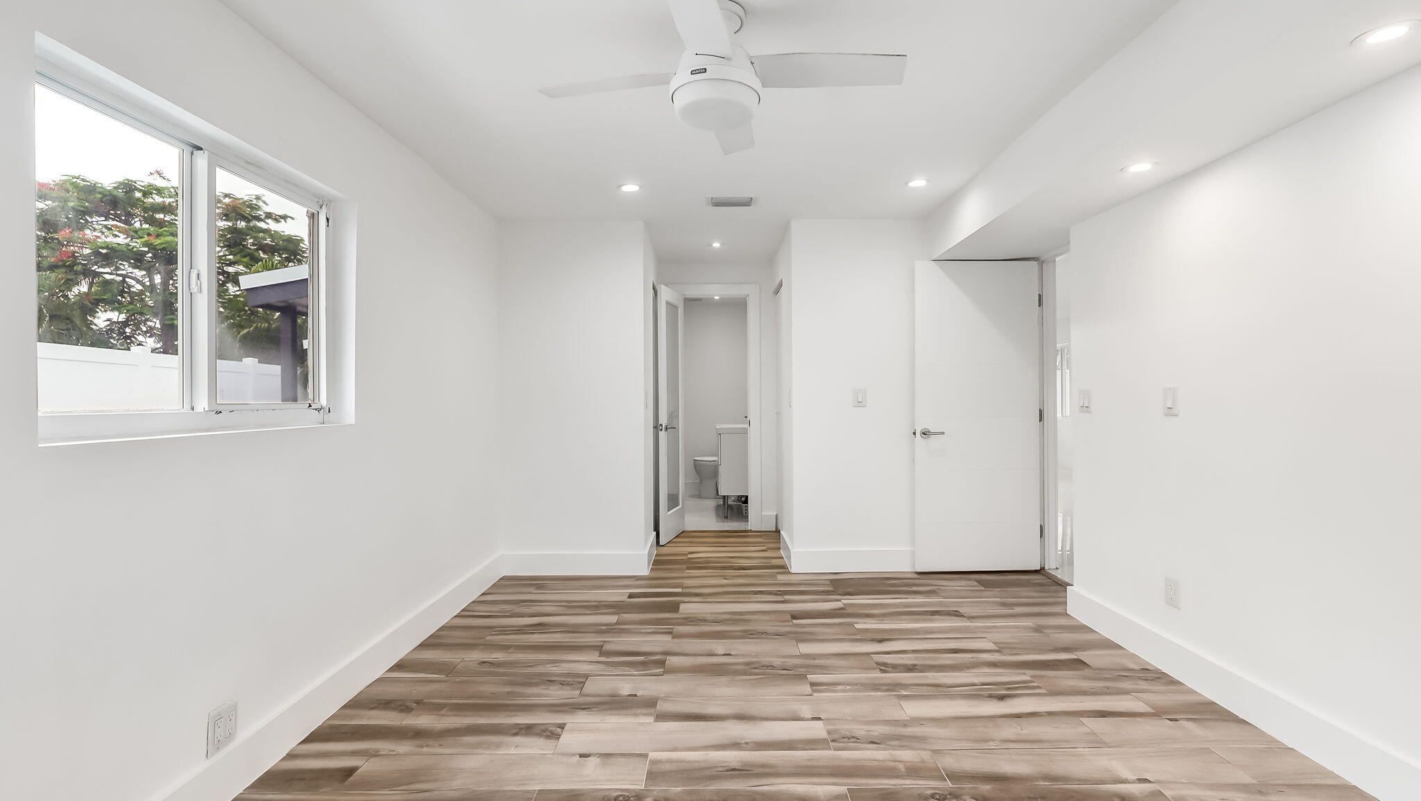 DELRAY MNR - Residential