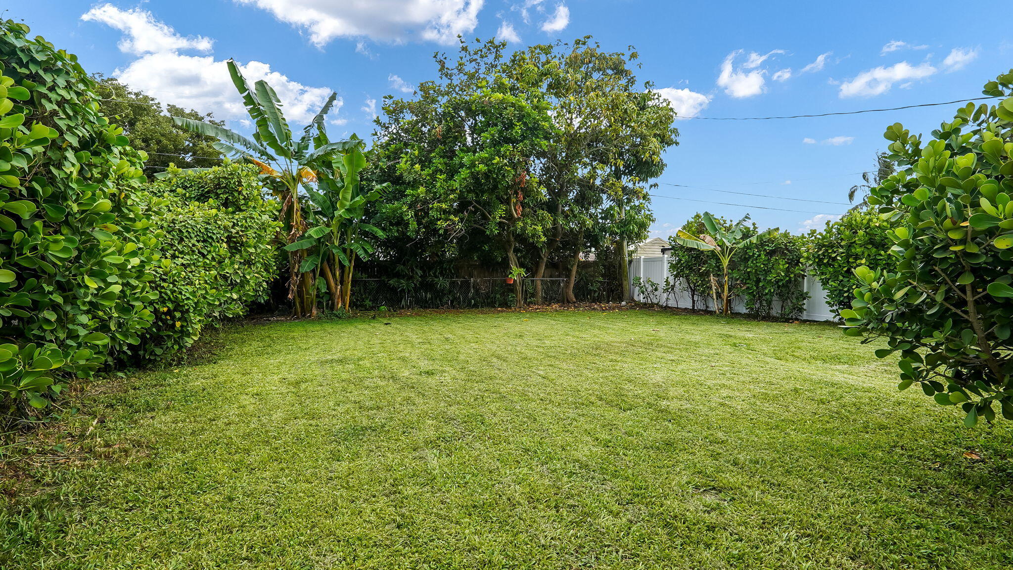 DELRAY MNR - Residential