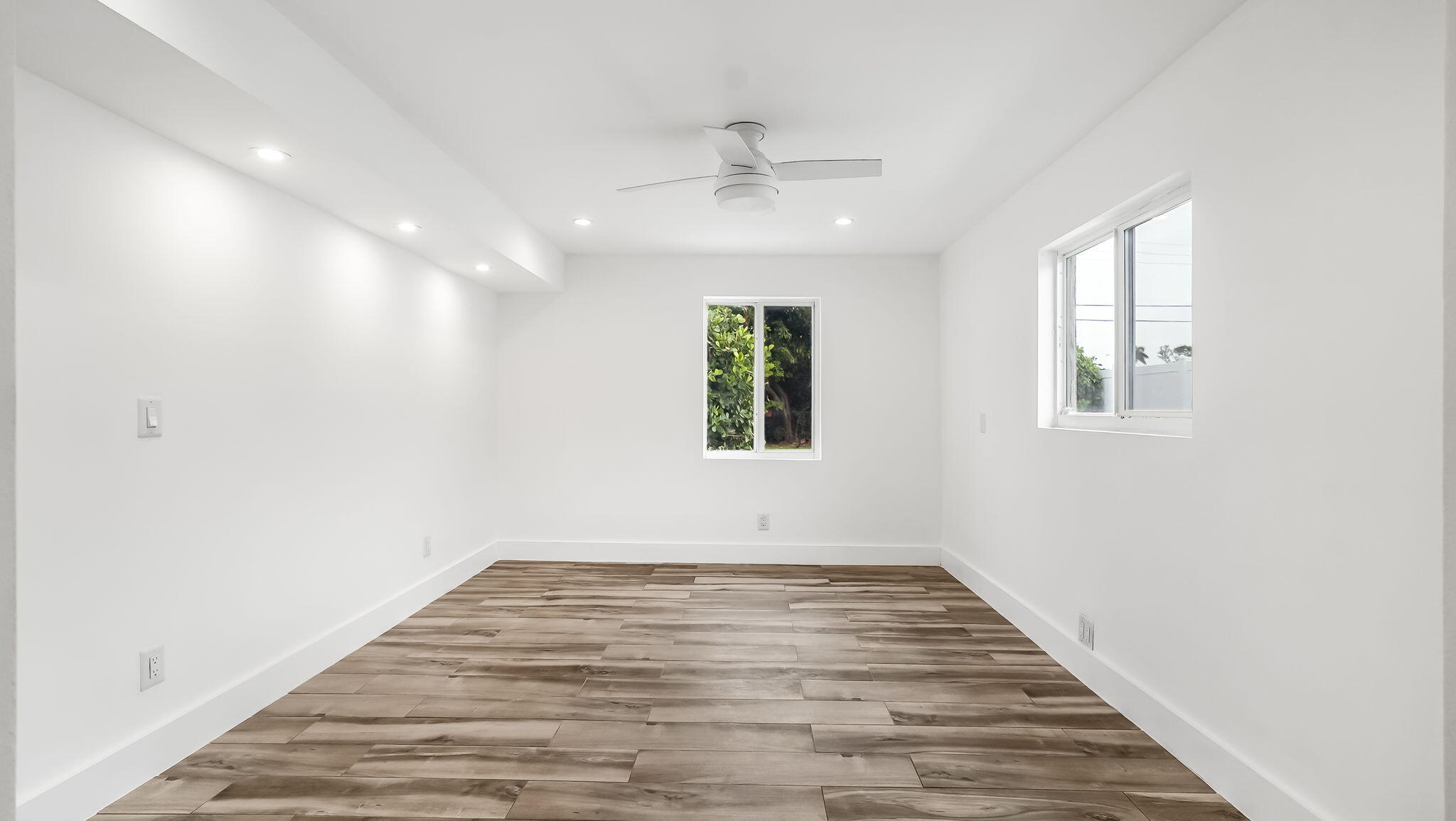 DELRAY MNR - Residential