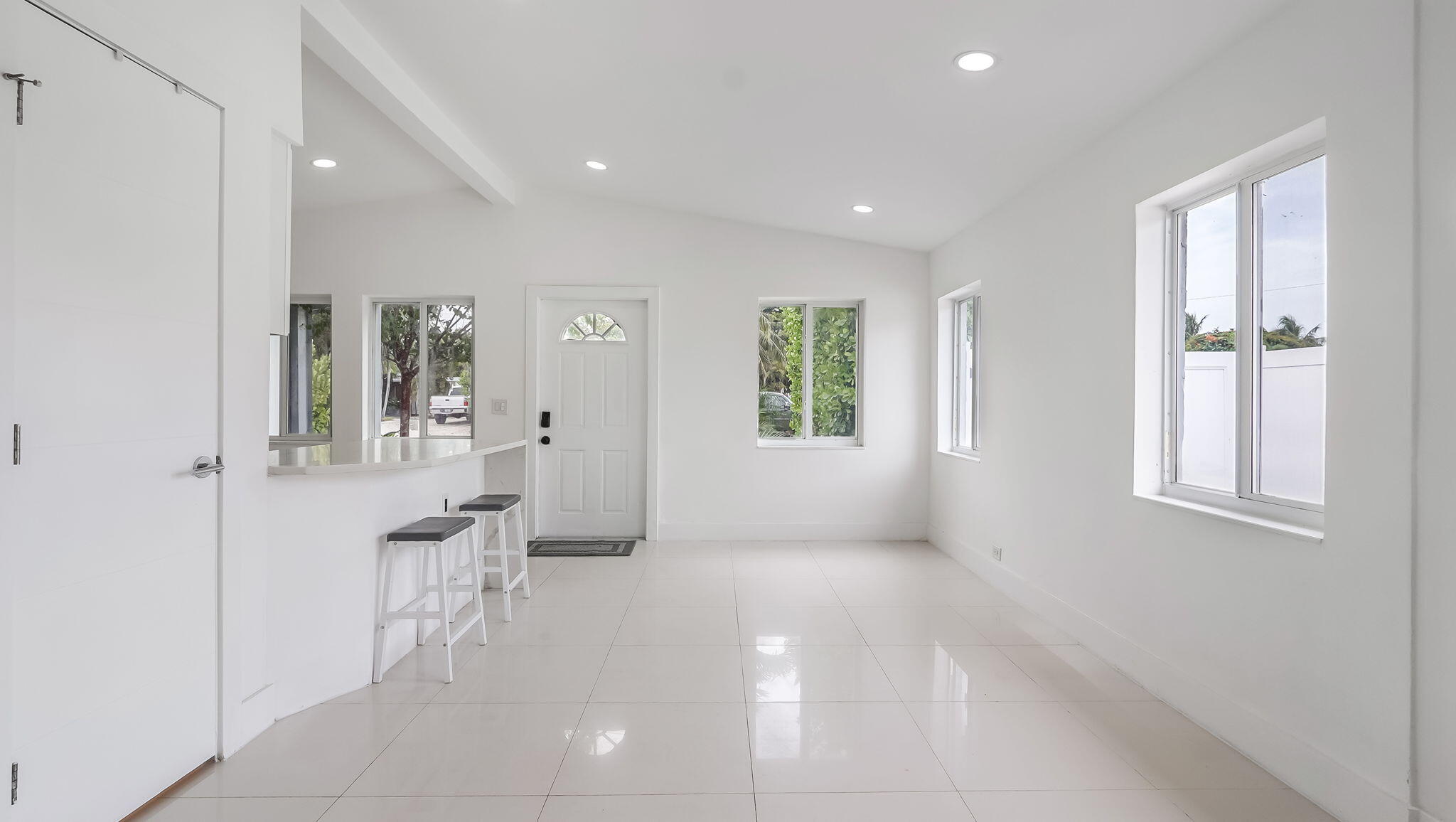 DELRAY MNR - Residential