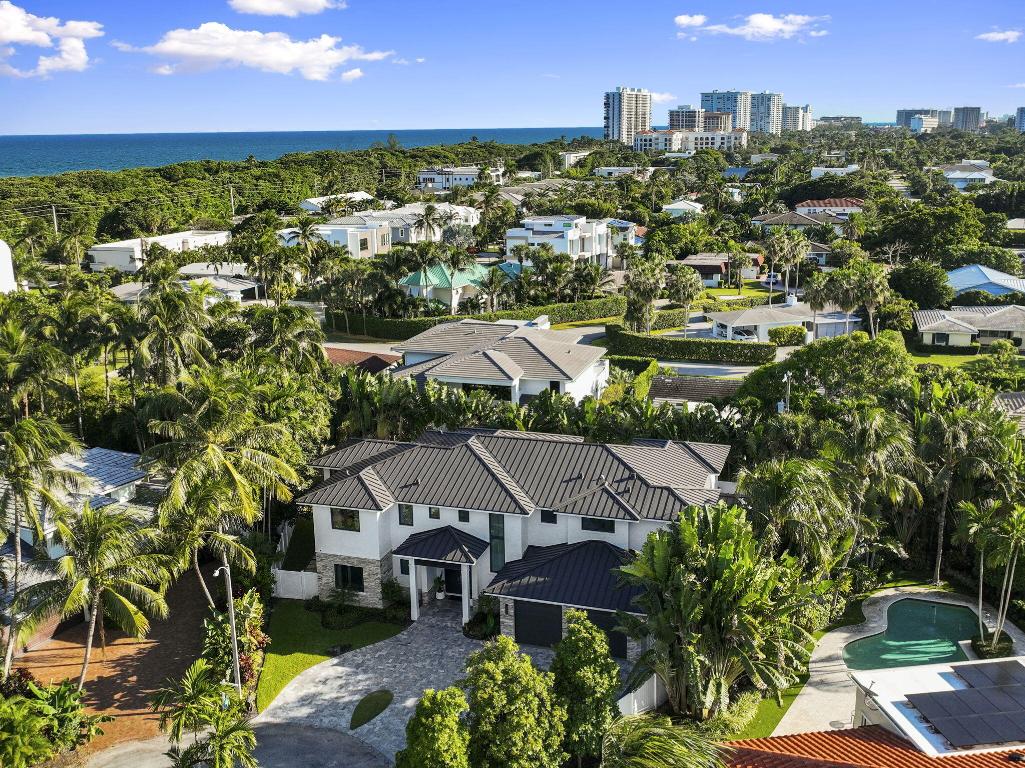 SUN & SURF CLUB COMM - Residential