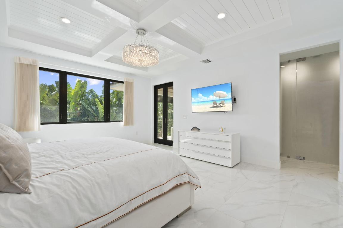 SUN & SURF CLUB COMM - Residential