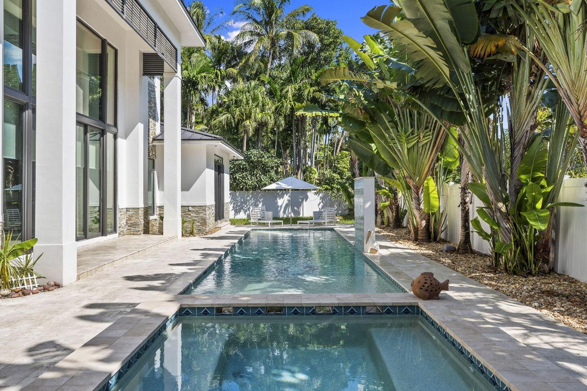 SUN & SURF CLUB COMM - Residential