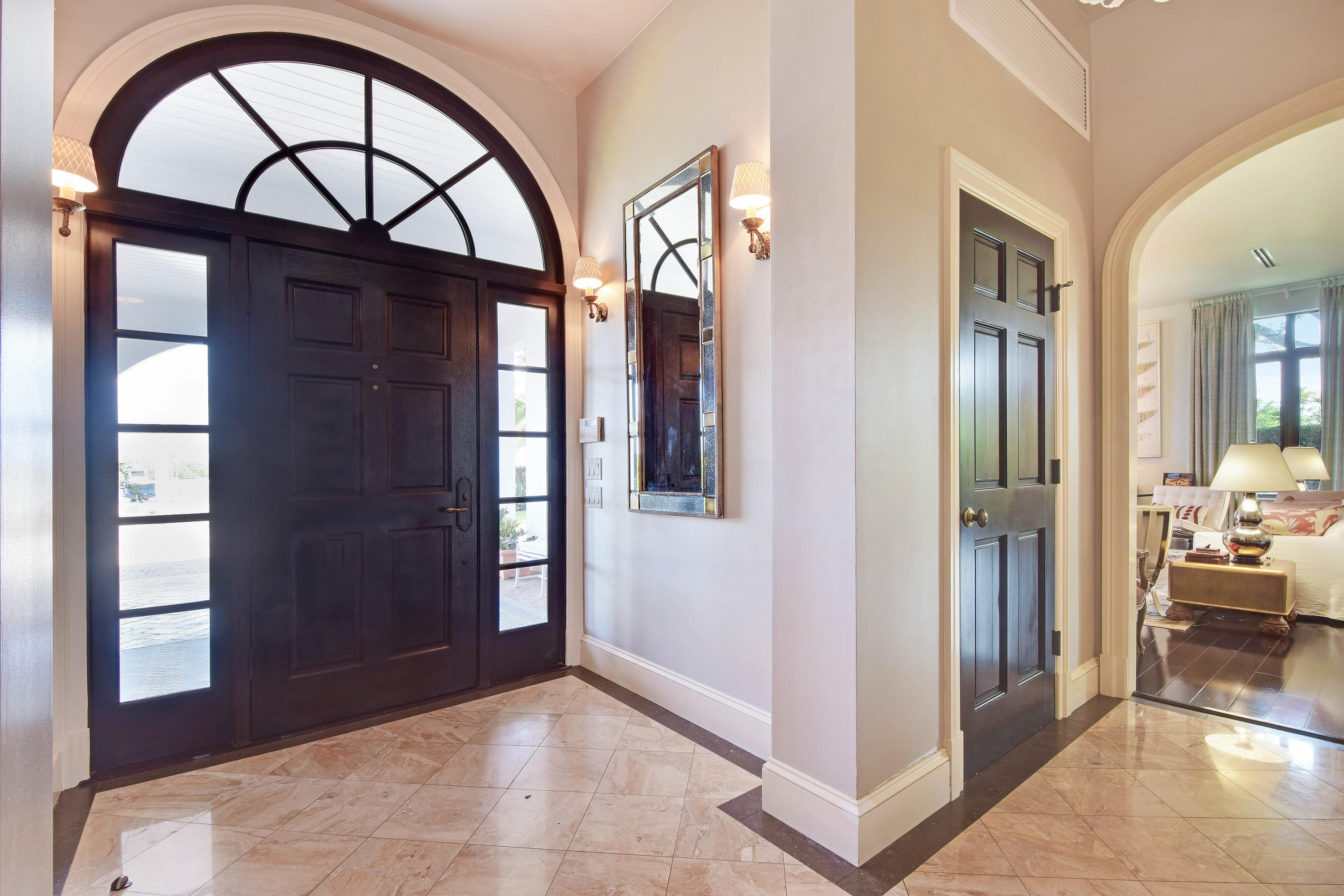 WORTH COURT - Residential