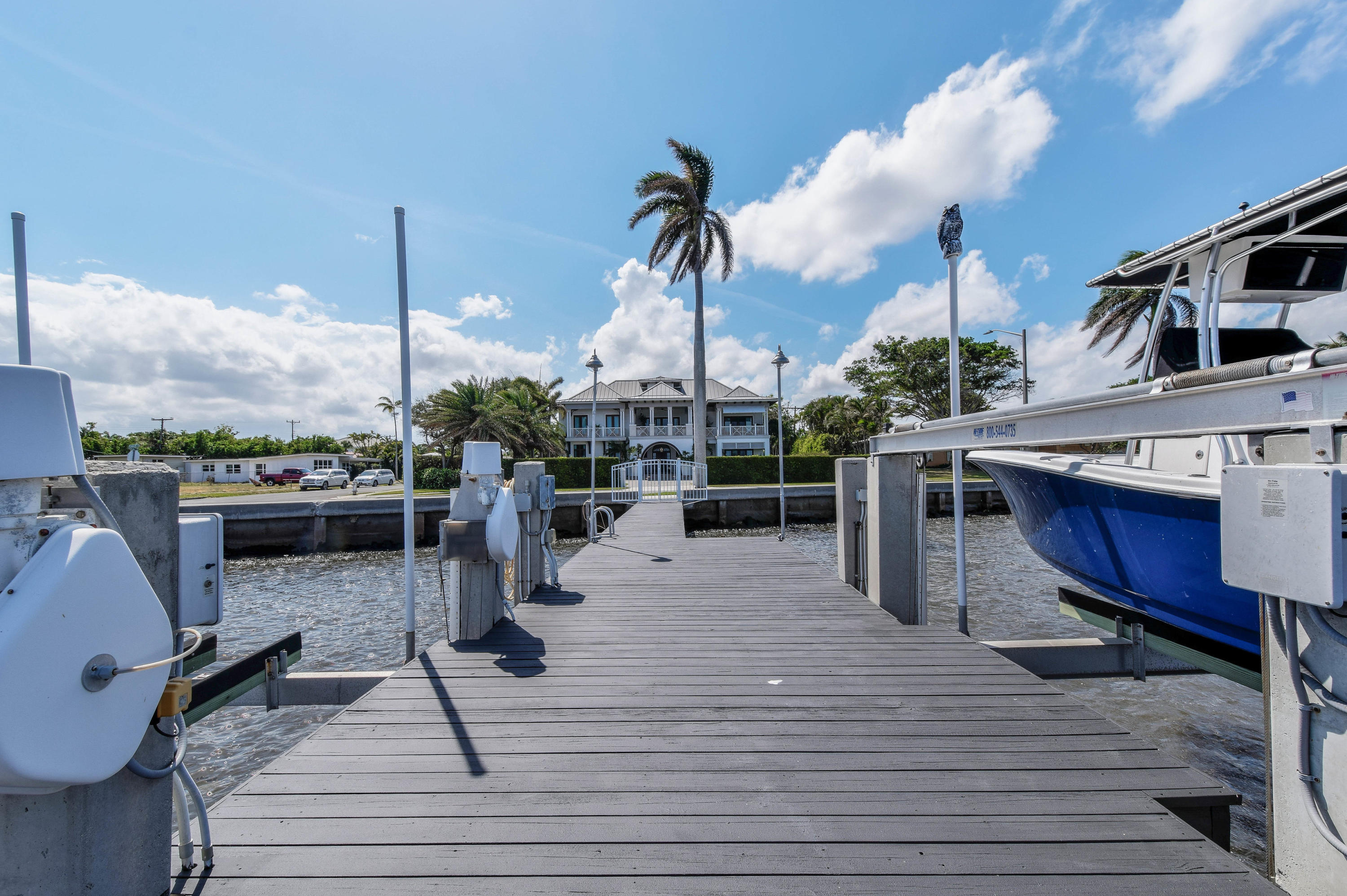 WORTH COURT - Residential