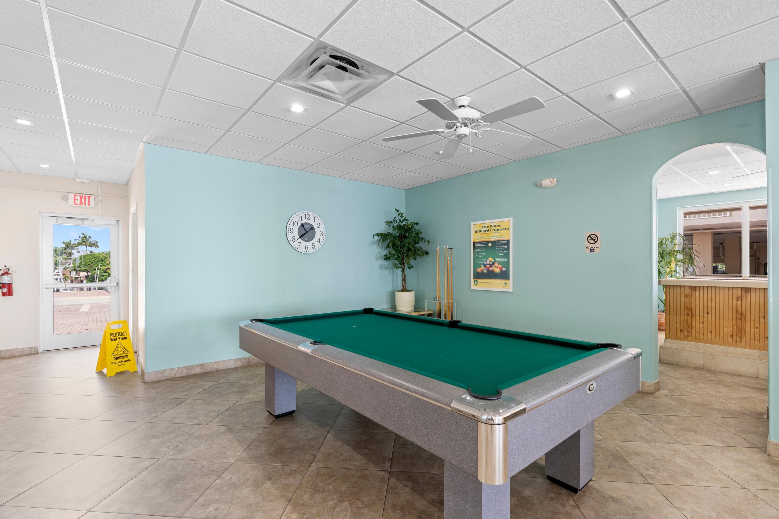 HILLSBORO LE BARON CONDO APTS - Residential
