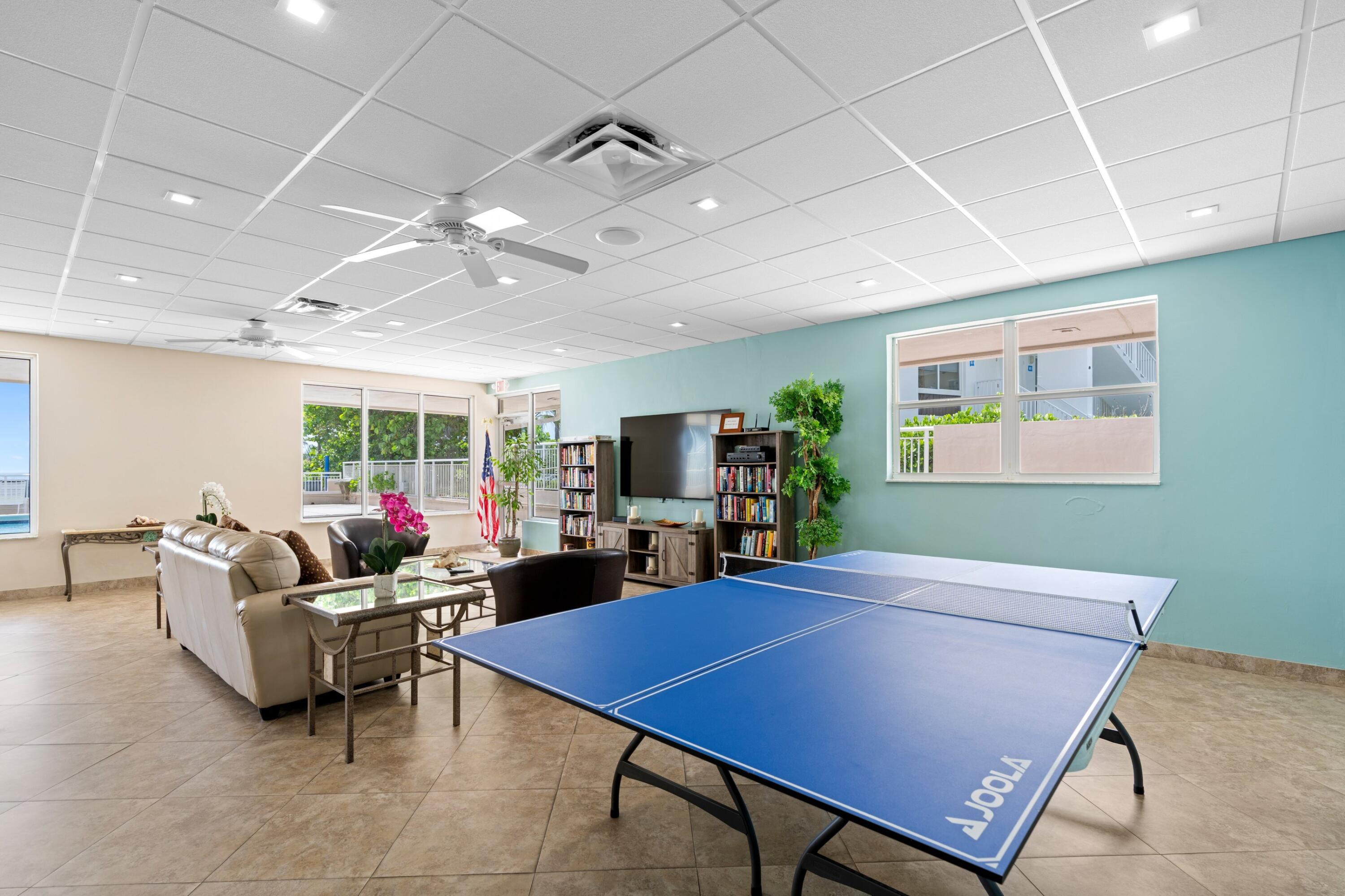 HILLSBORO LE BARON CONDO APTS - Residential