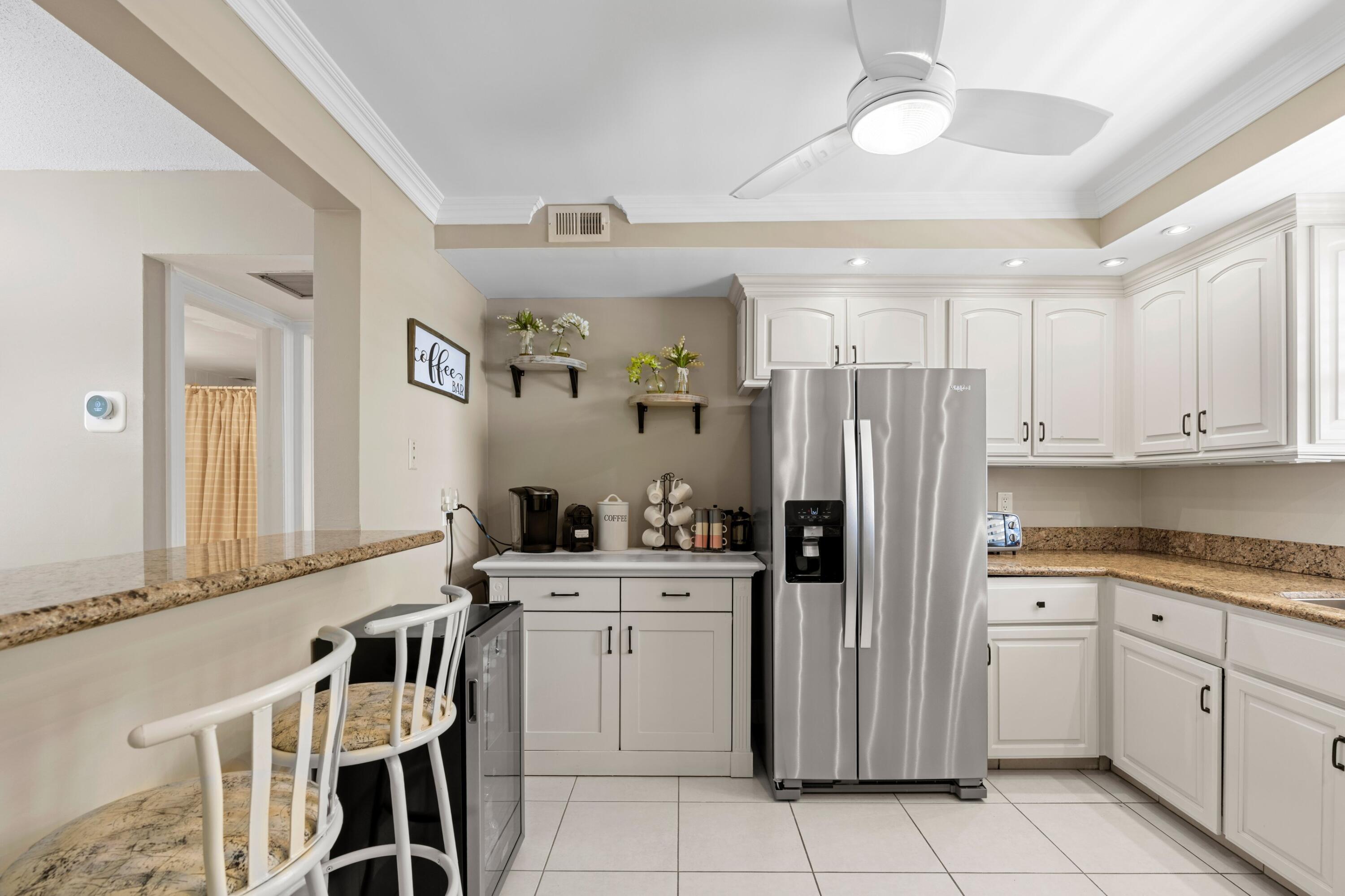 HILLSBORO LE BARON CONDO APTS - Residential