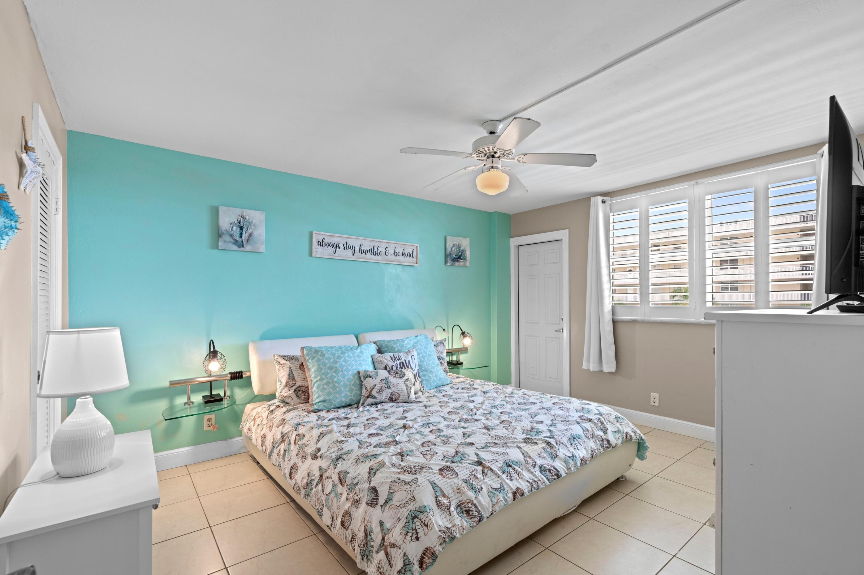 HILLSBORO LE BARON CONDO APTS - Residential