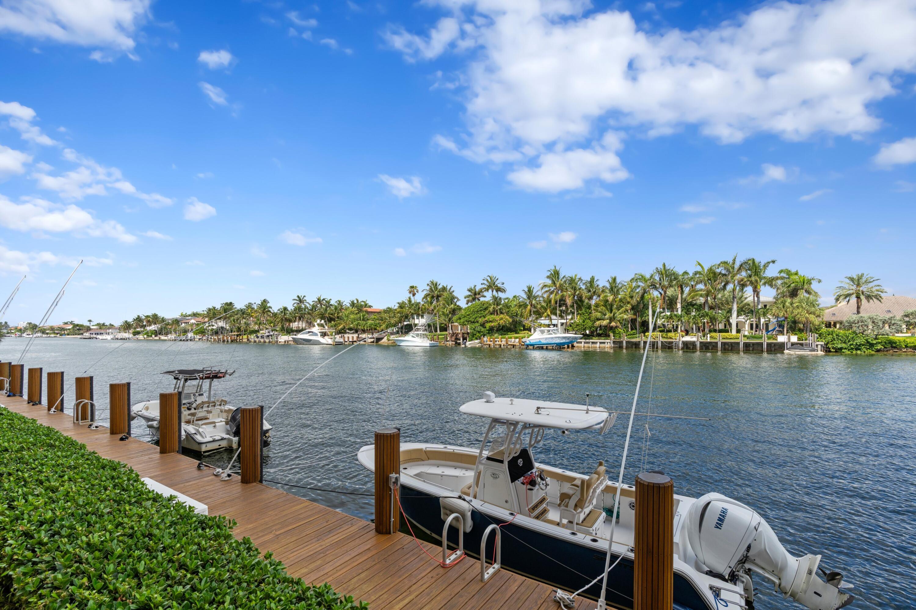 HILLSBORO LE BARON CONDO APTS - Residential